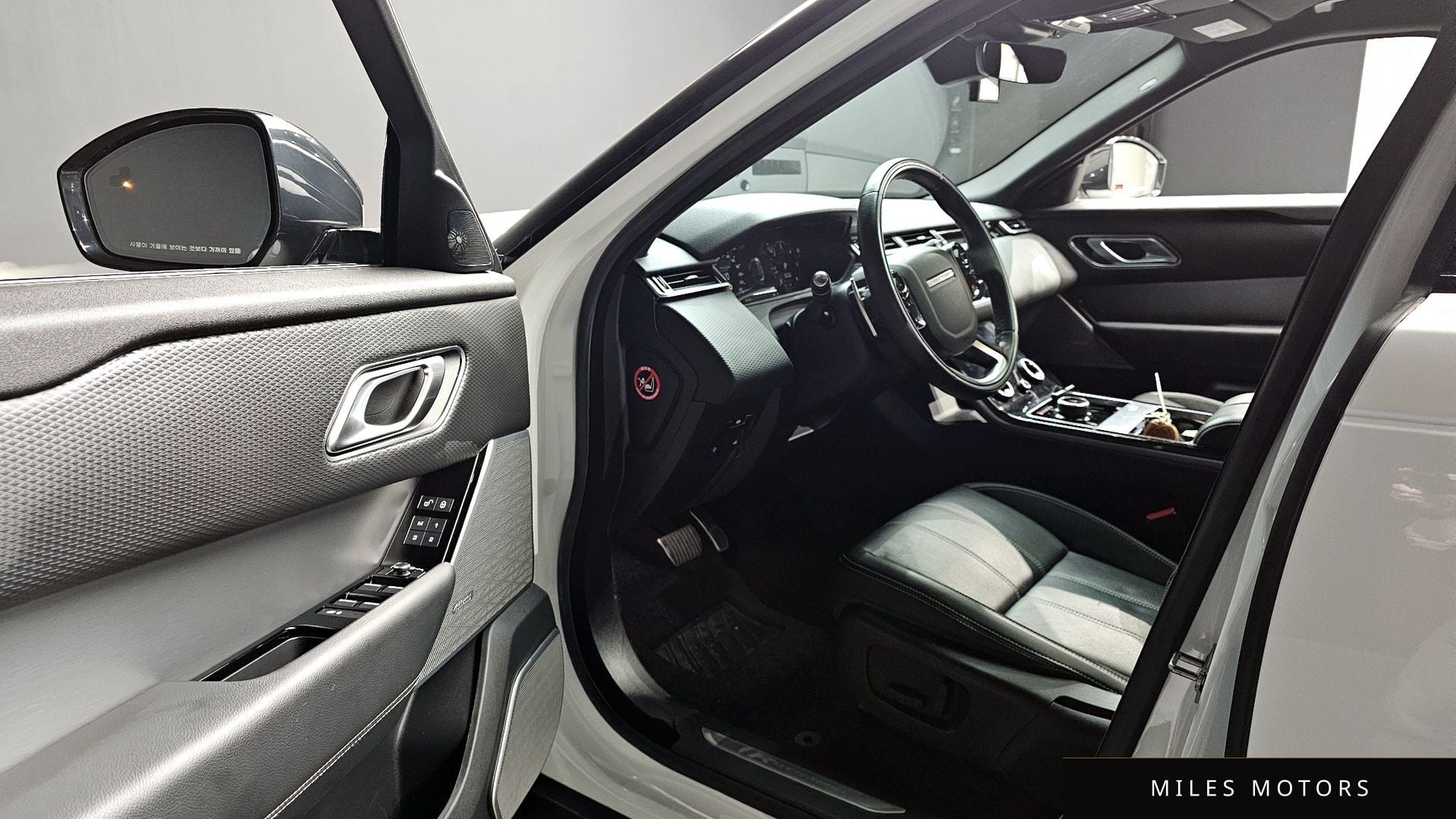 Land Rover Range Rover Velar 2019 — миниатюра 13