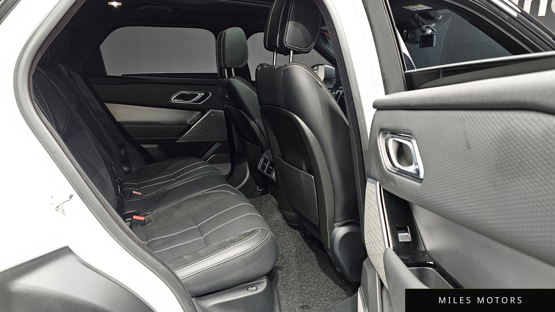 Land Rover Range Rover Velar 2019 — миниатюра 18