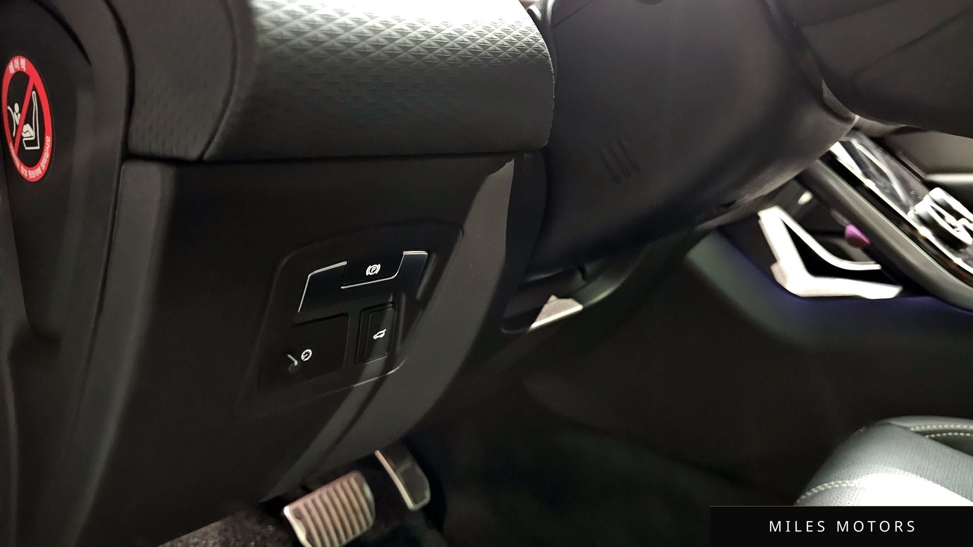 Land Rover Range Rover Velar 2019 — миниатюра 19