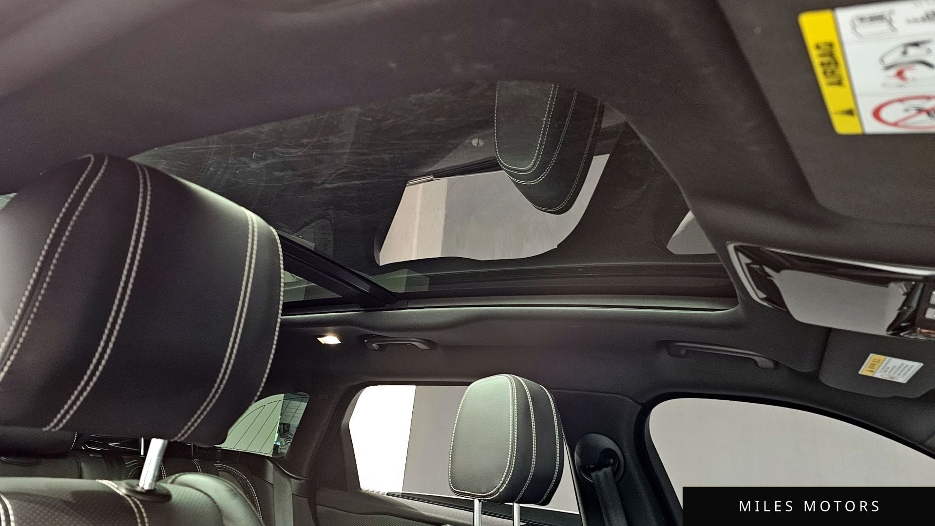 Land Rover Range Rover Velar 2019 — миниатюра 24