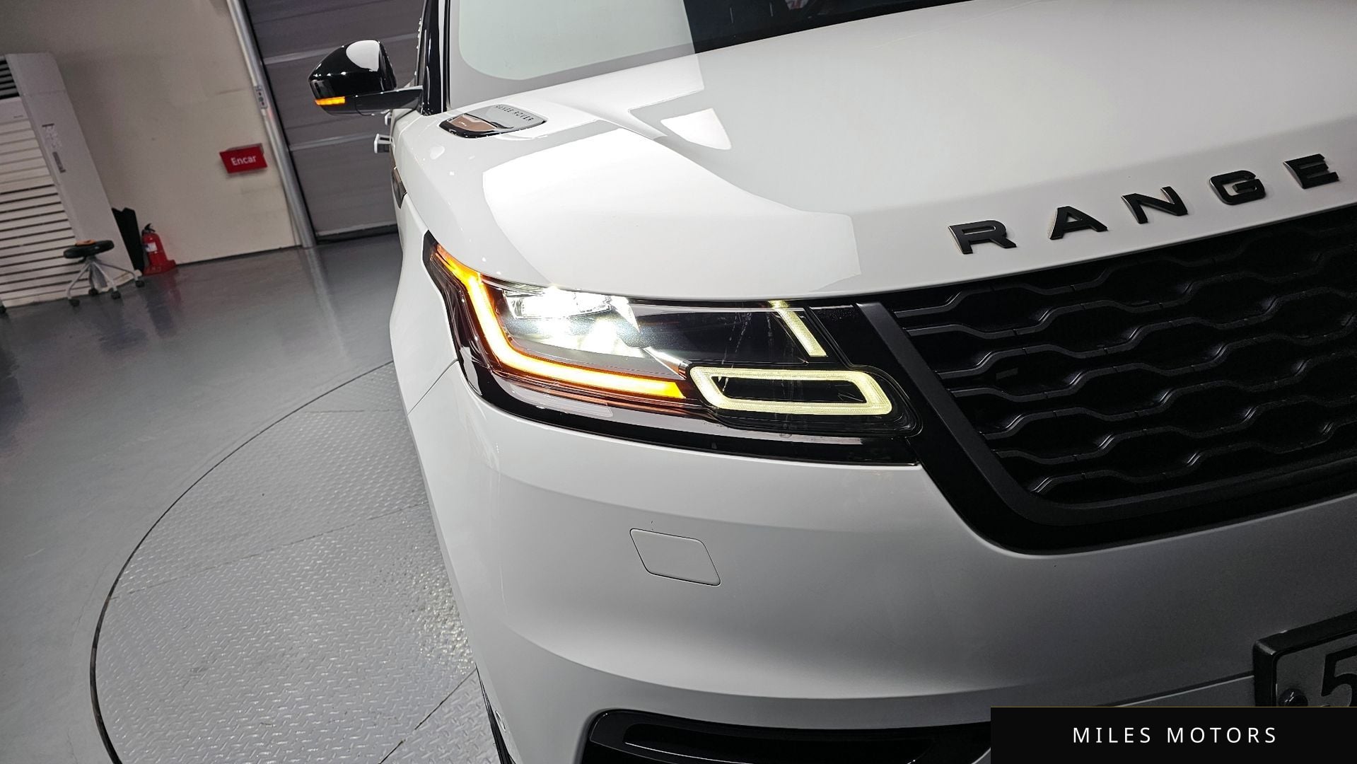 Land Rover Range Rover Velar 2019 — миниатюра 8