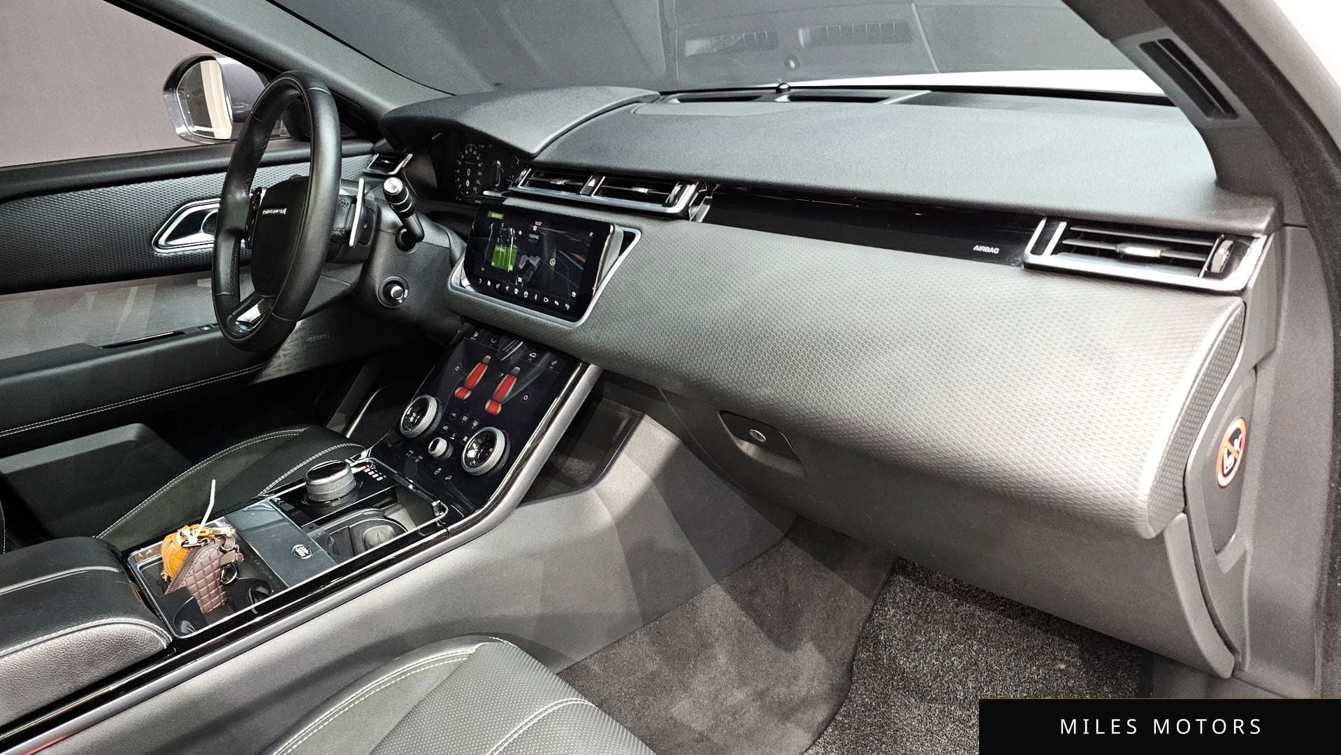 Land Rover Range Rover Velar 2019 — миниатюра 27