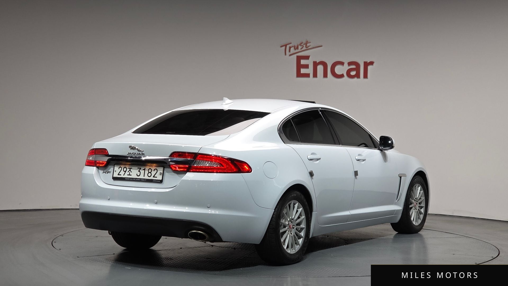 Jaguar New XF 2015 — миниатюра 2