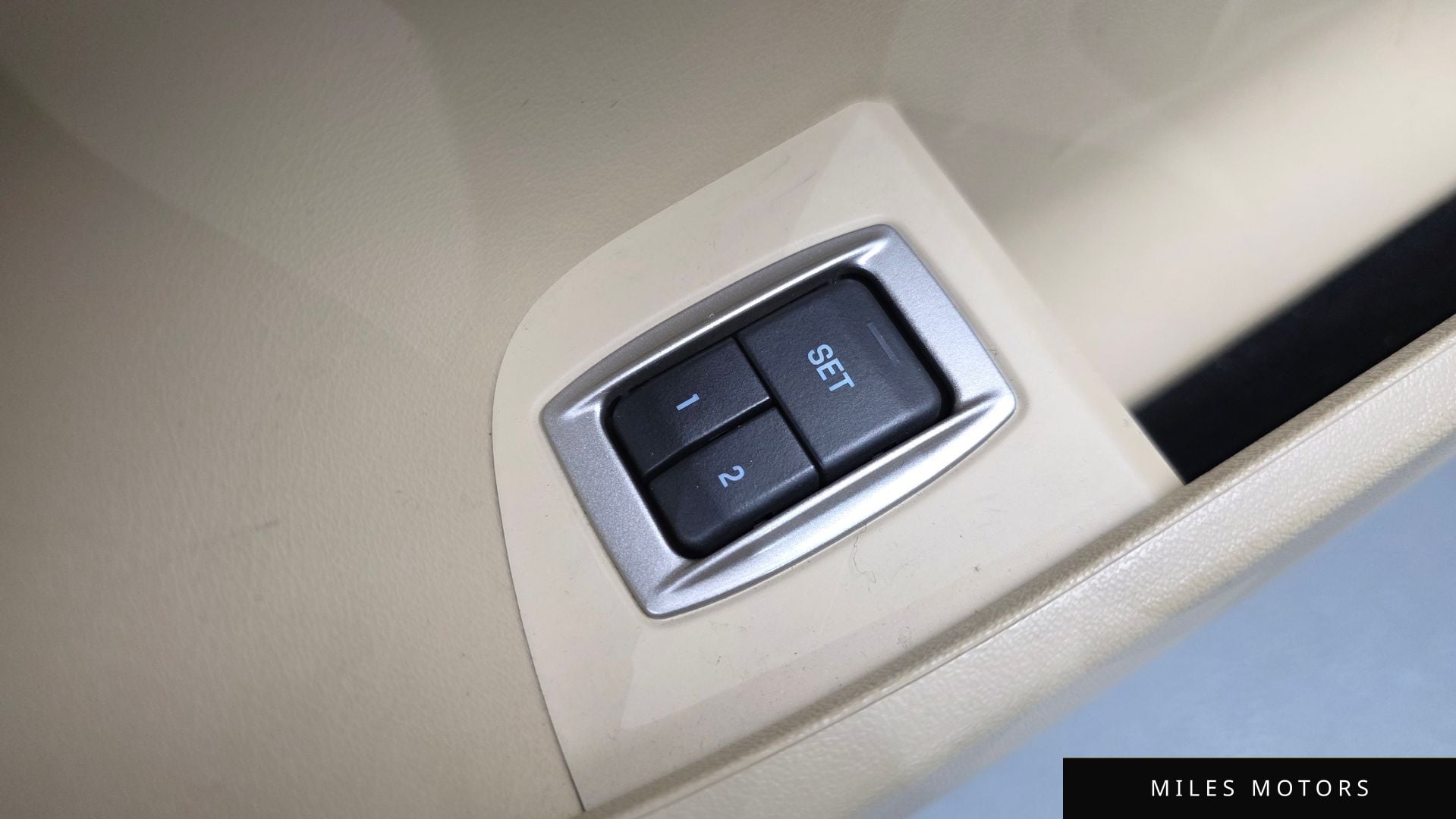 Jaguar New XF 2015 — миниатюра 24