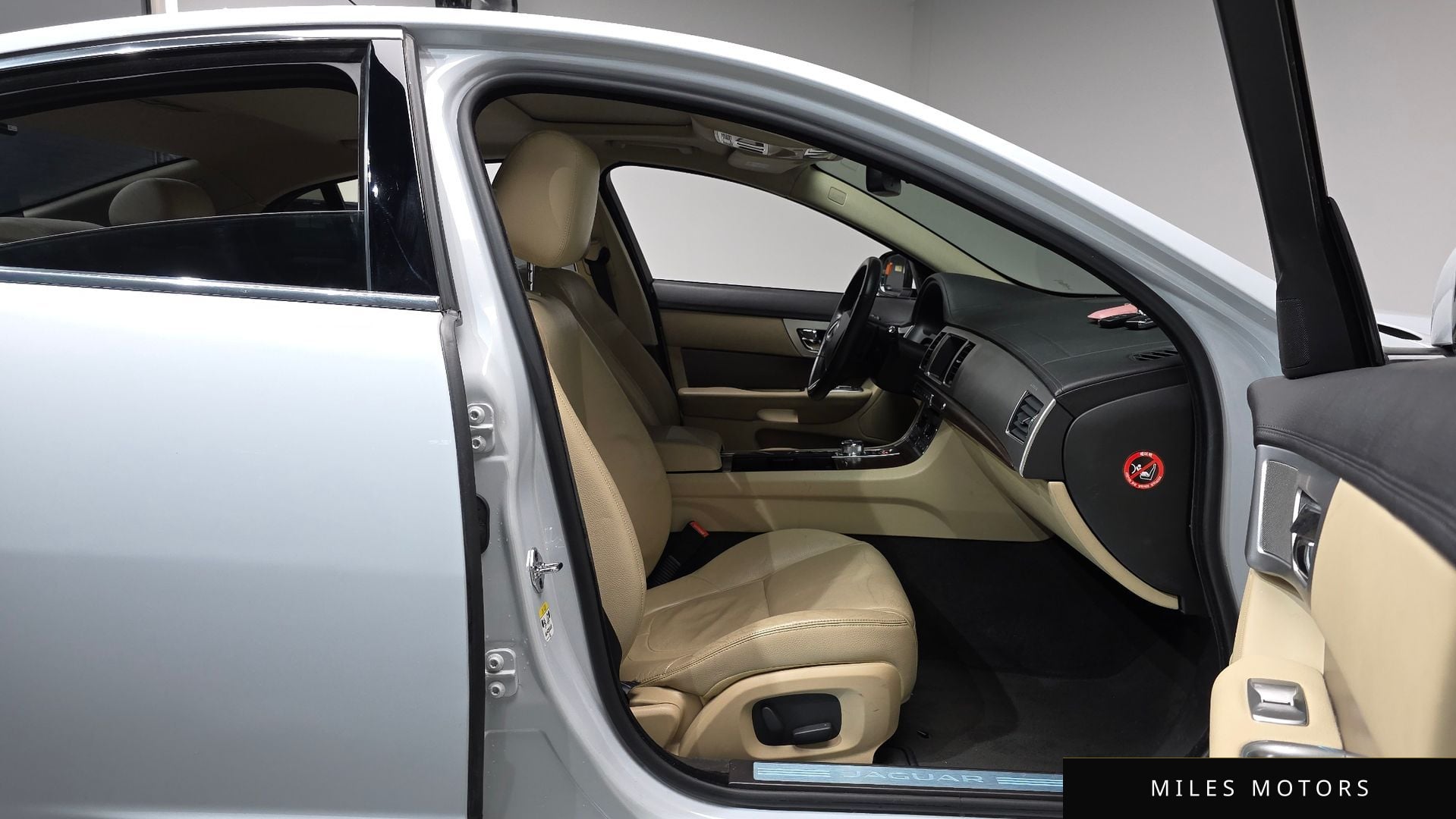 Jaguar New XF 2015 — миниатюра 16