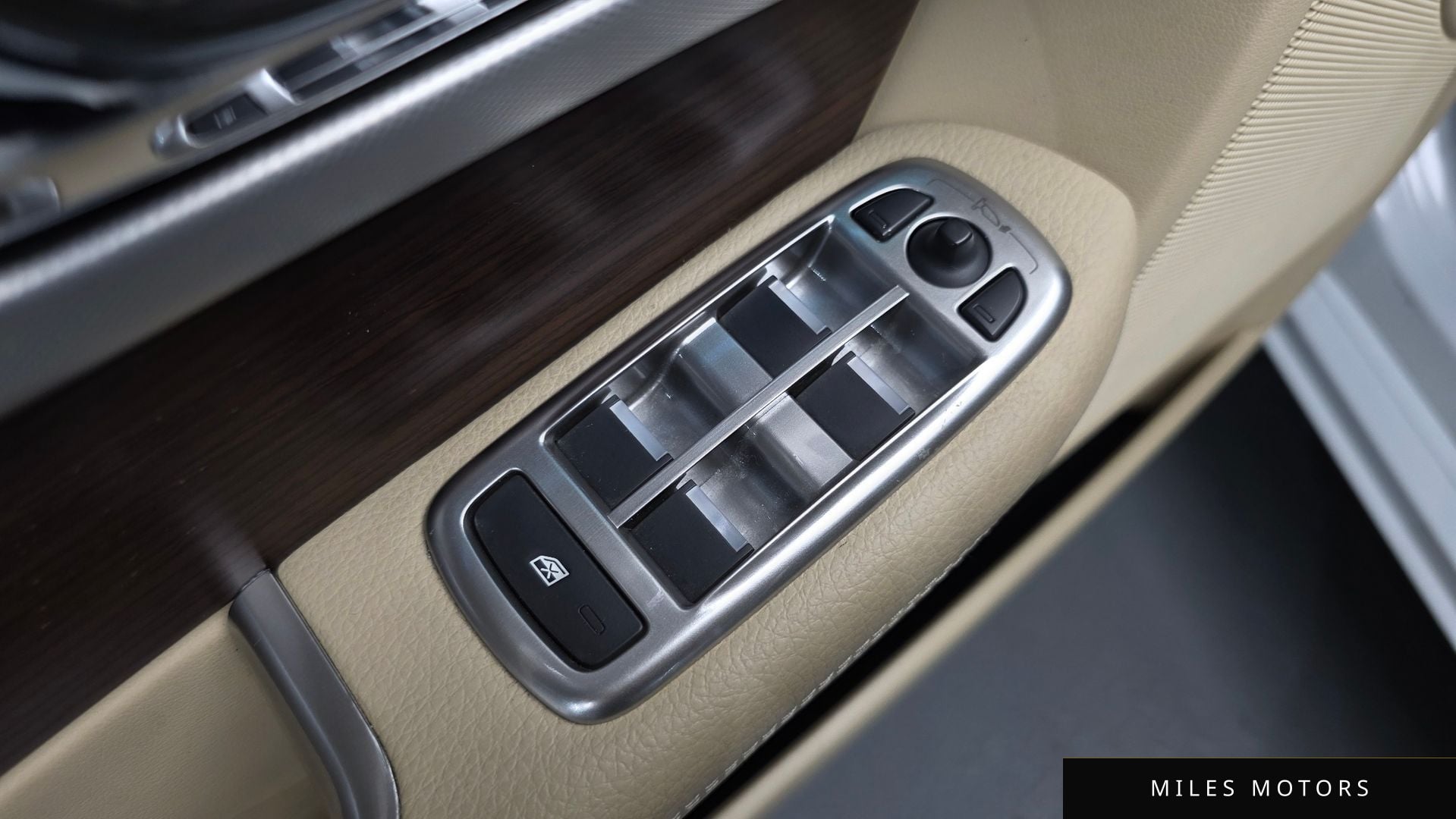 Jaguar New XF 2015 — миниатюра 29