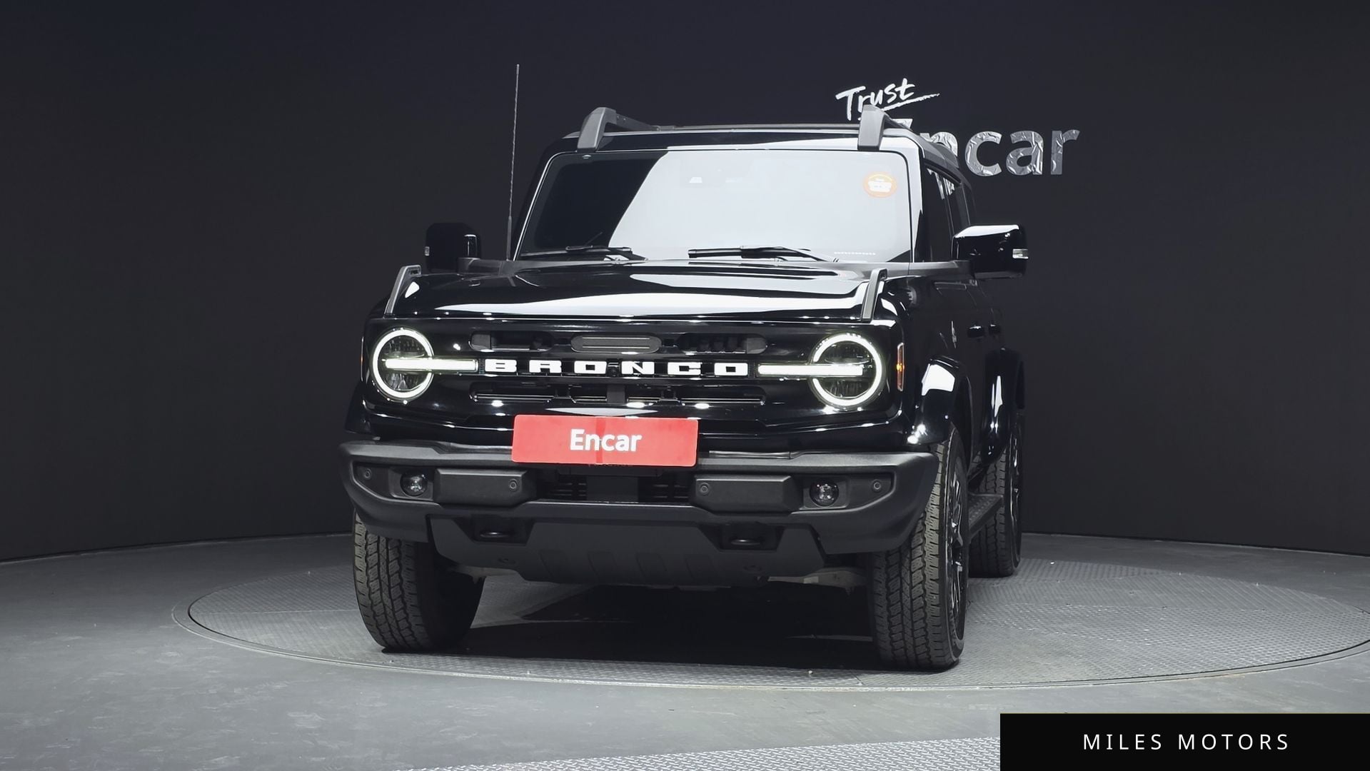 Ford Bronco 2023 — миниатюра 3