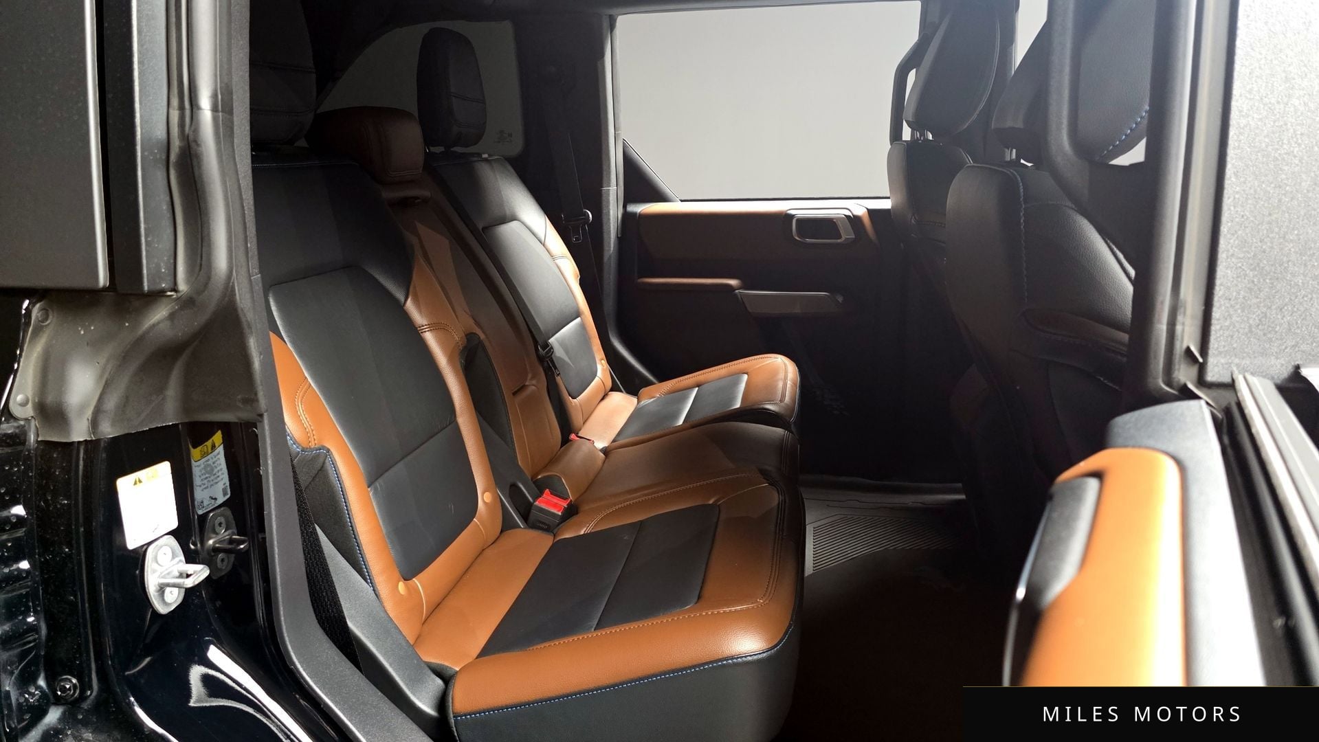 Ford Bronco 2023 — миниатюра 11