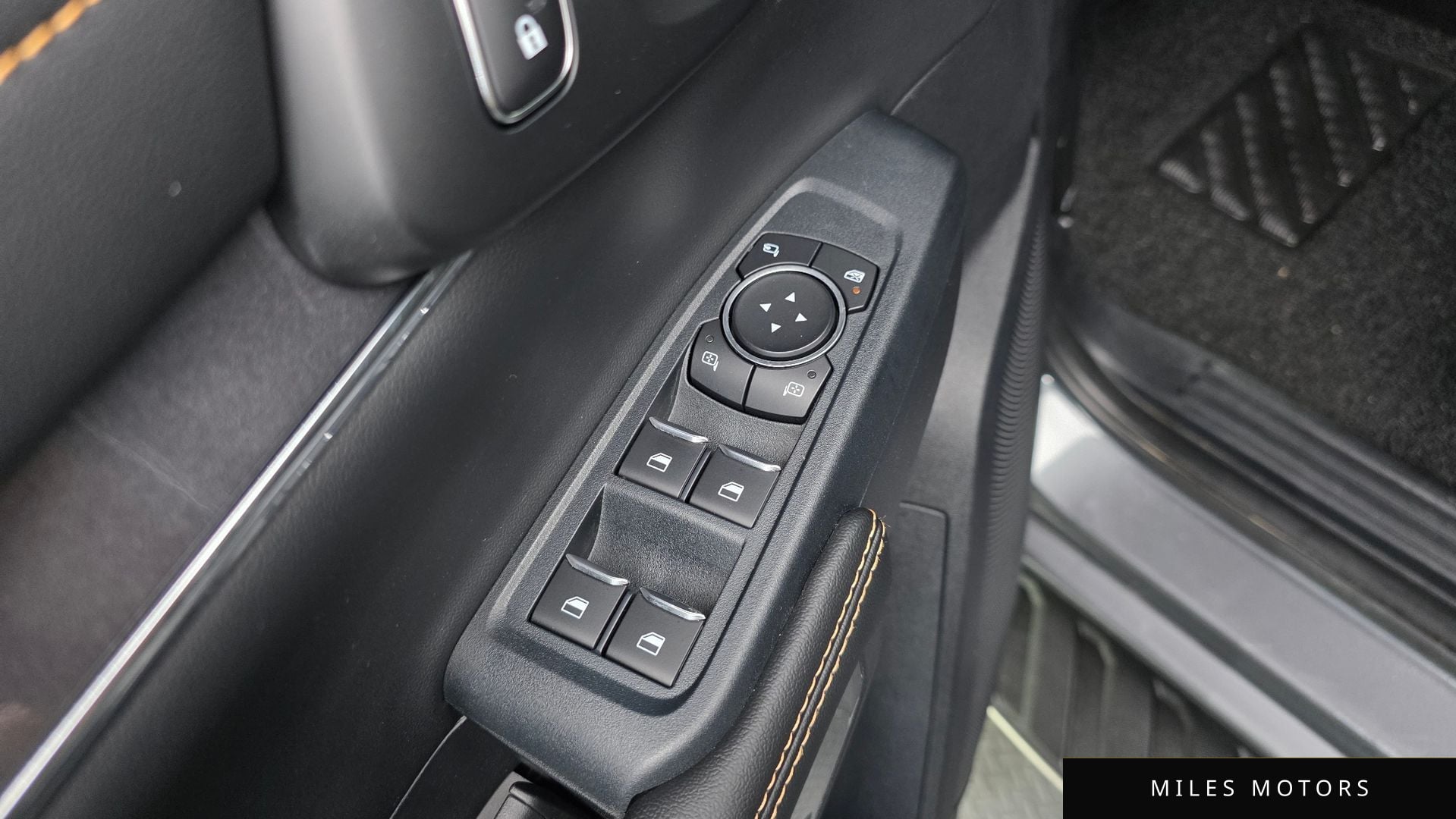 Ford Ranger 2023 — миниатюра 11