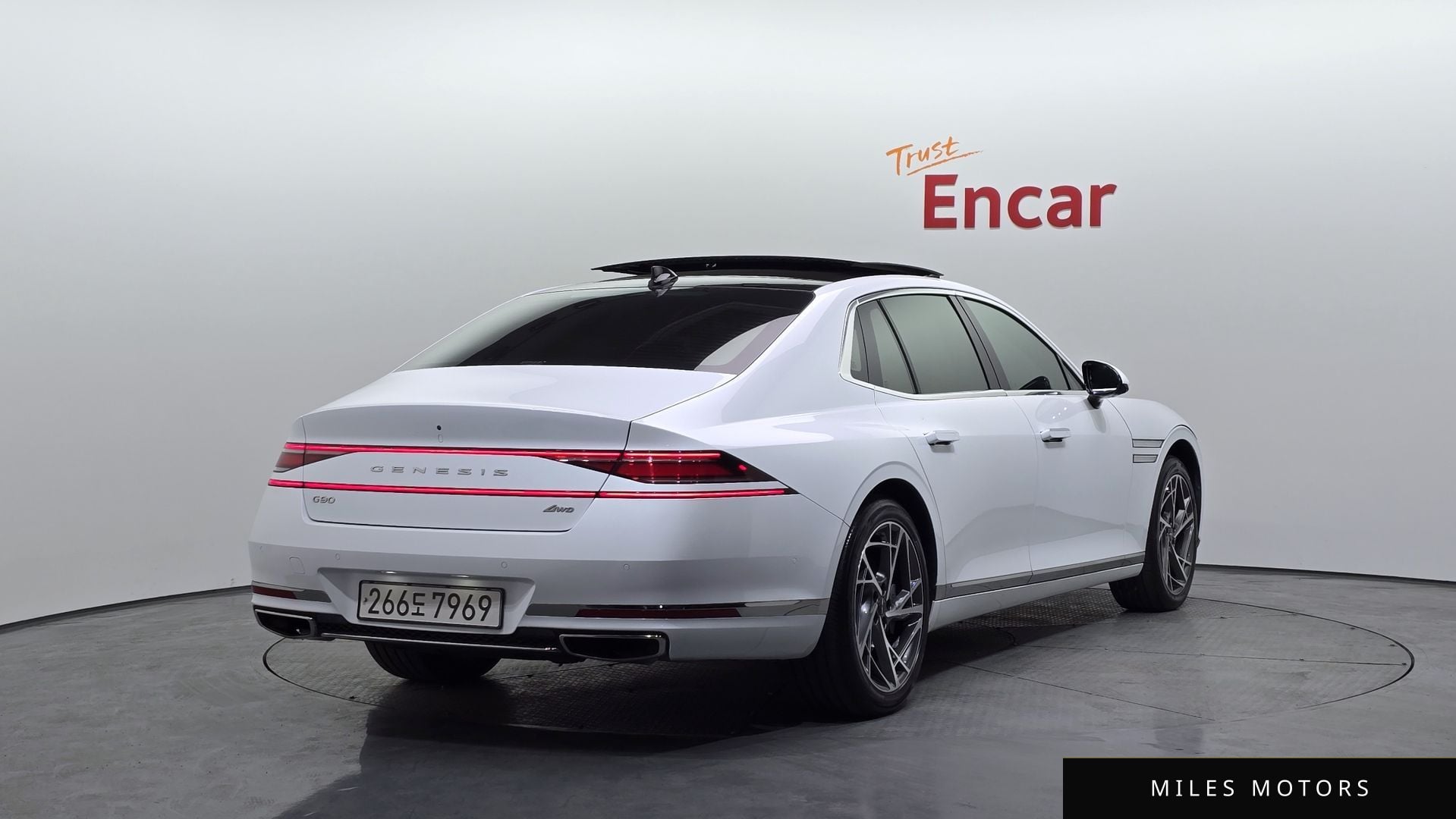 Genesis G90 (RS4) 2022 — миниатюра 2