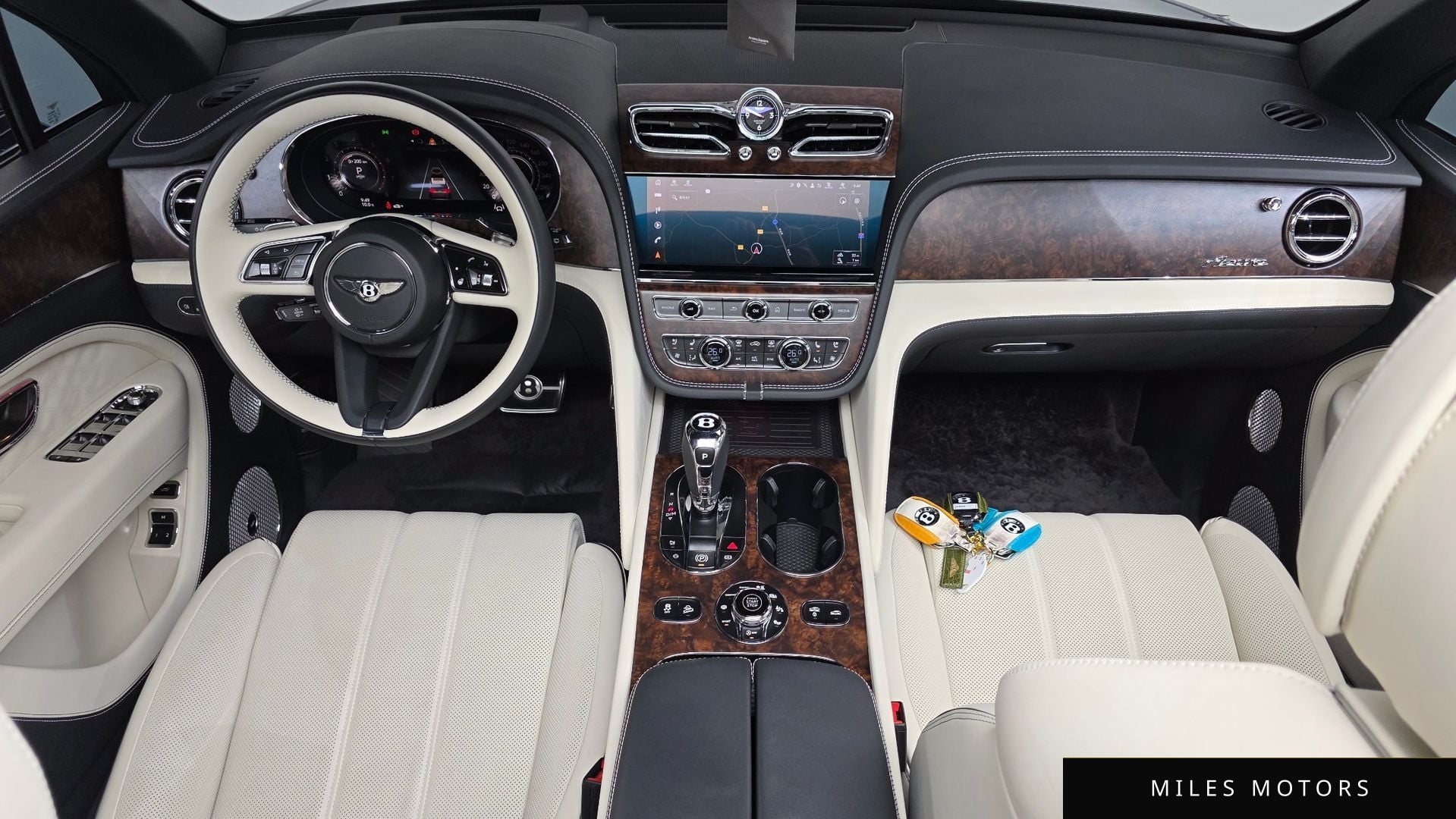 Bentley Bentayga 2025 — миниатюра 7