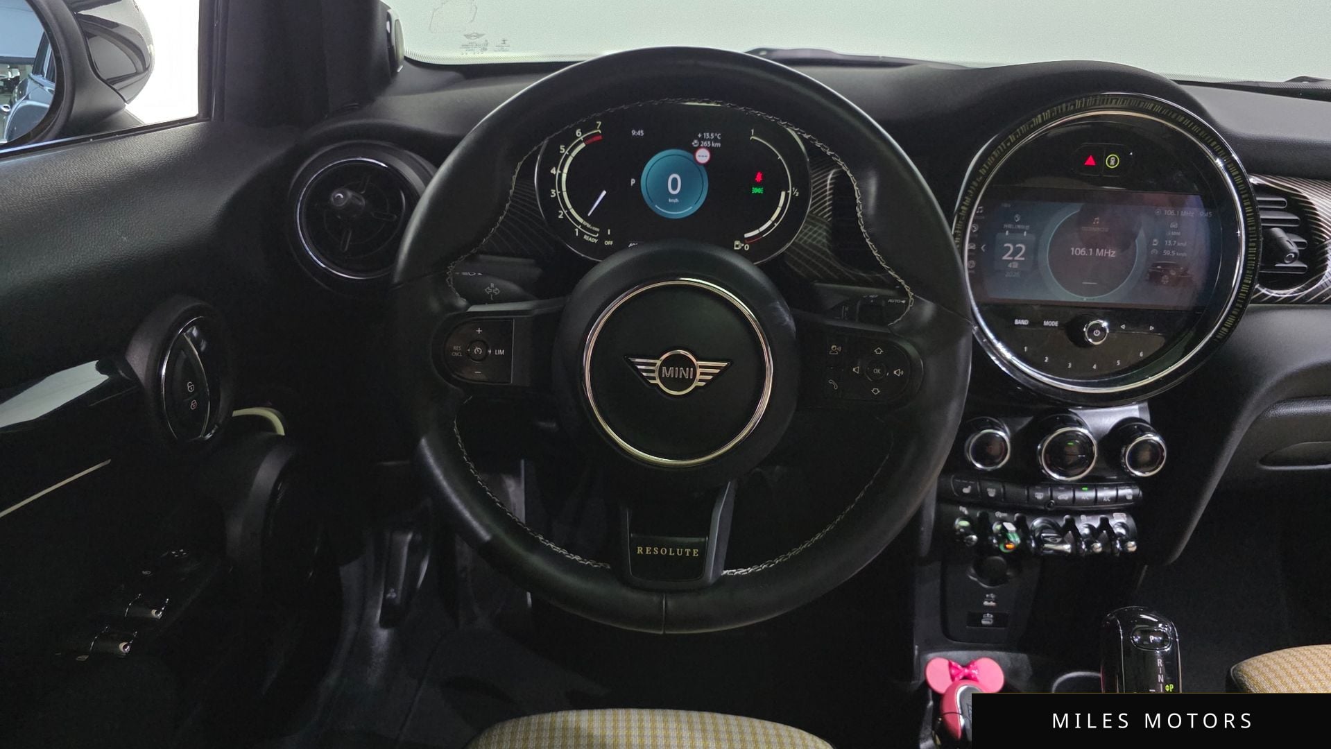 MINI 쿠퍼 S 2023 — миниатюра 19