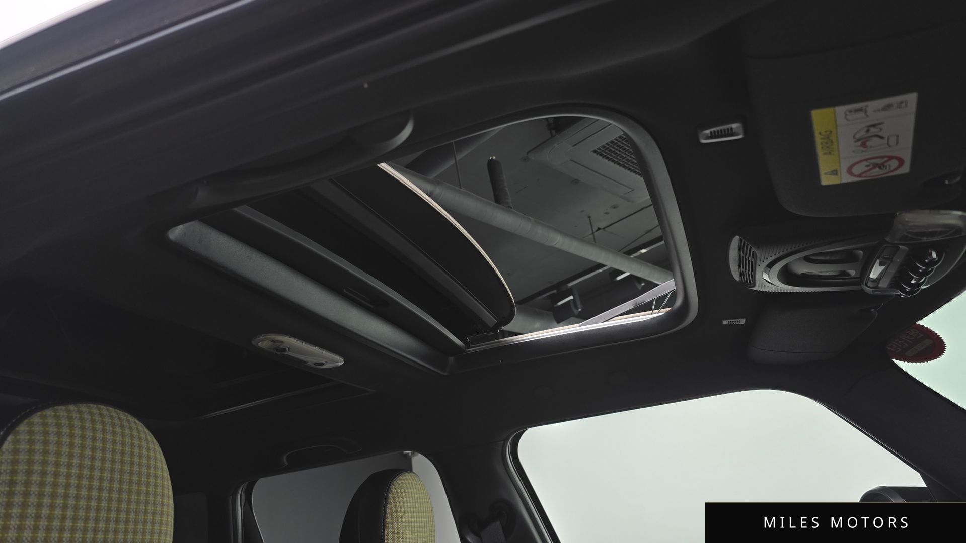 MINI 쿠퍼 S 2023 — миниатюра 21