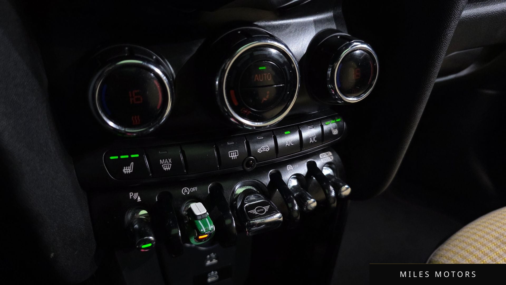 MINI 쿠퍼 S 2023 — миниатюра 23