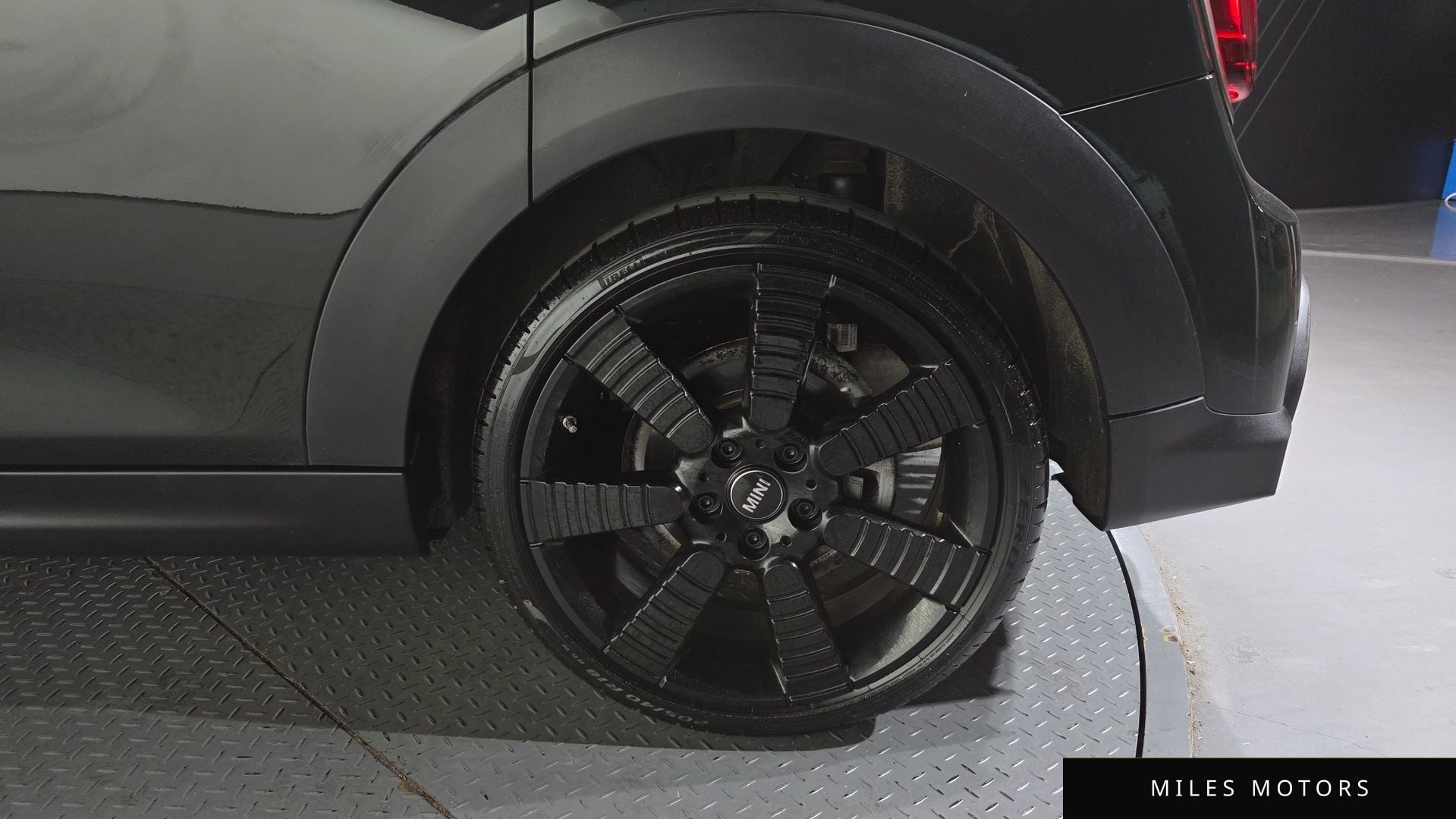 MINI 쿠퍼 S 2023 — миниатюра 7