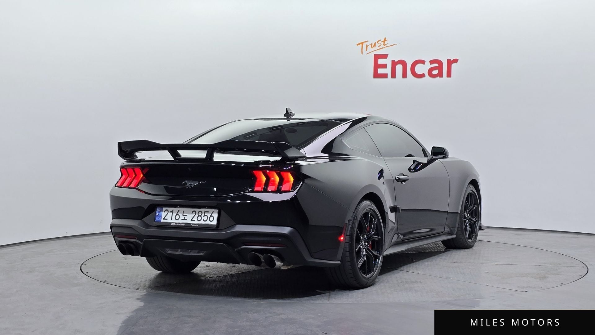 Ford Mustang 2024 — миниатюра 2