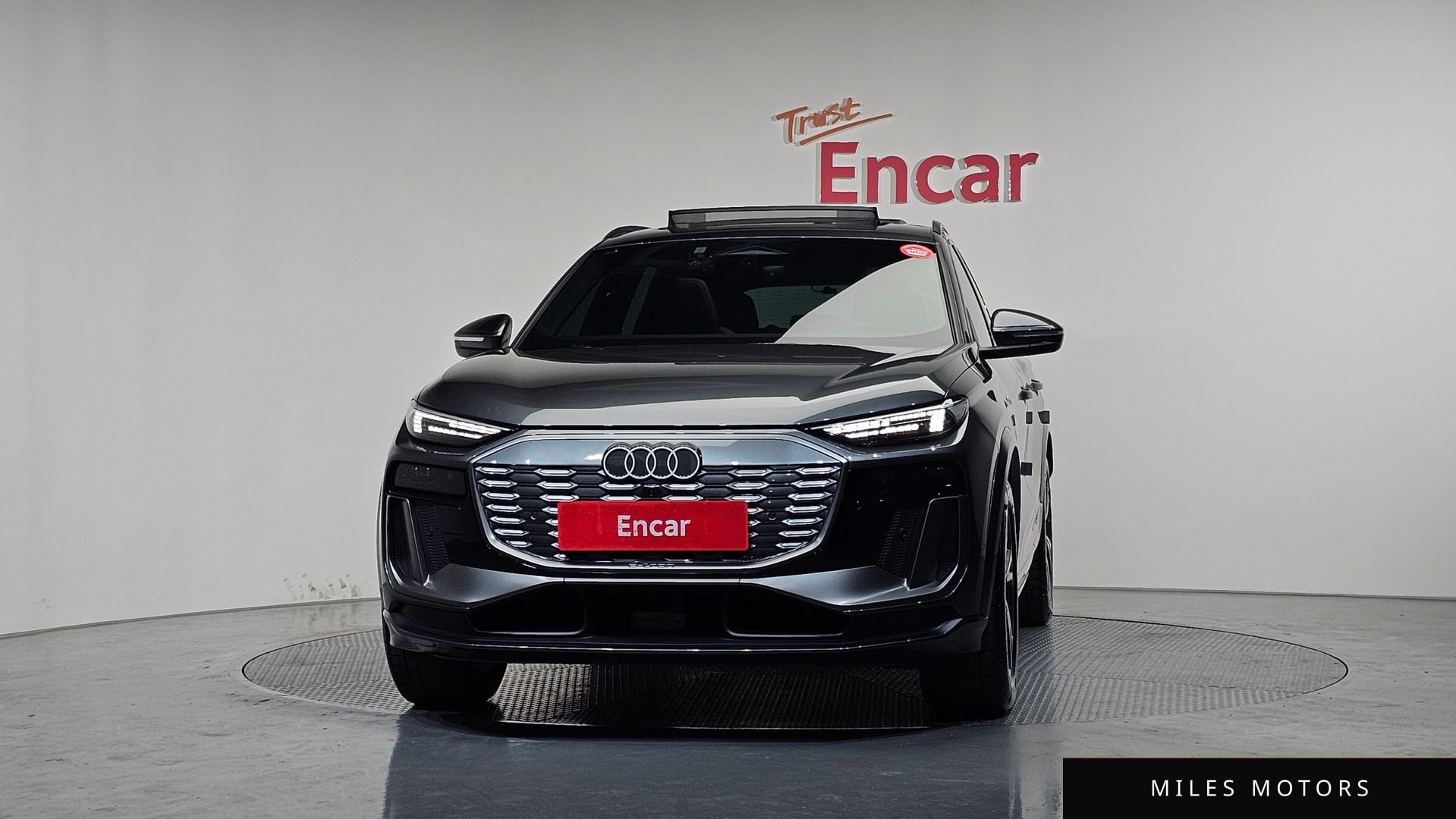 Audi Q6 e-tron 2025 — миниатюра 3