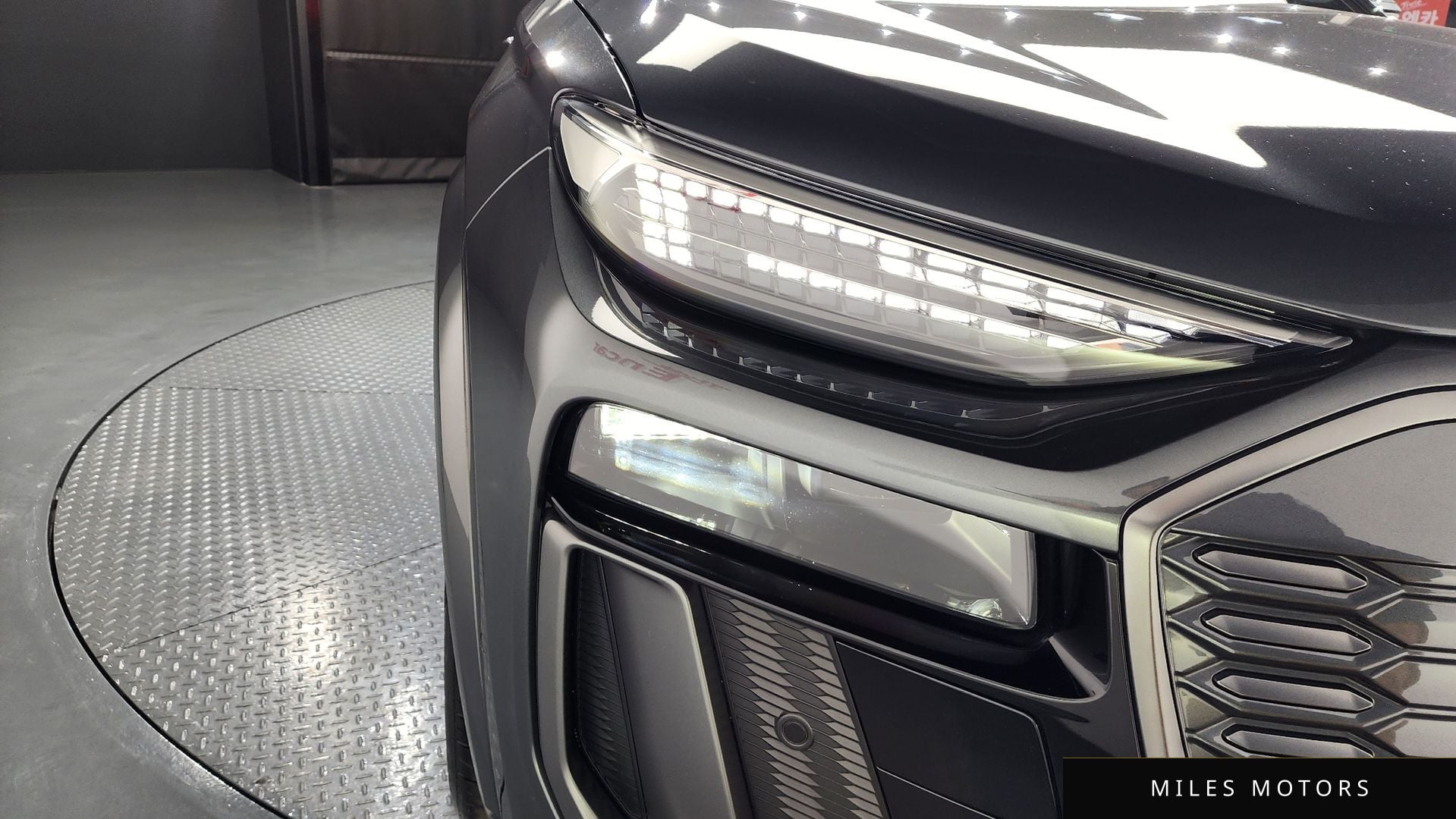 Audi Q6 e-tron 2025 — миниатюра 8