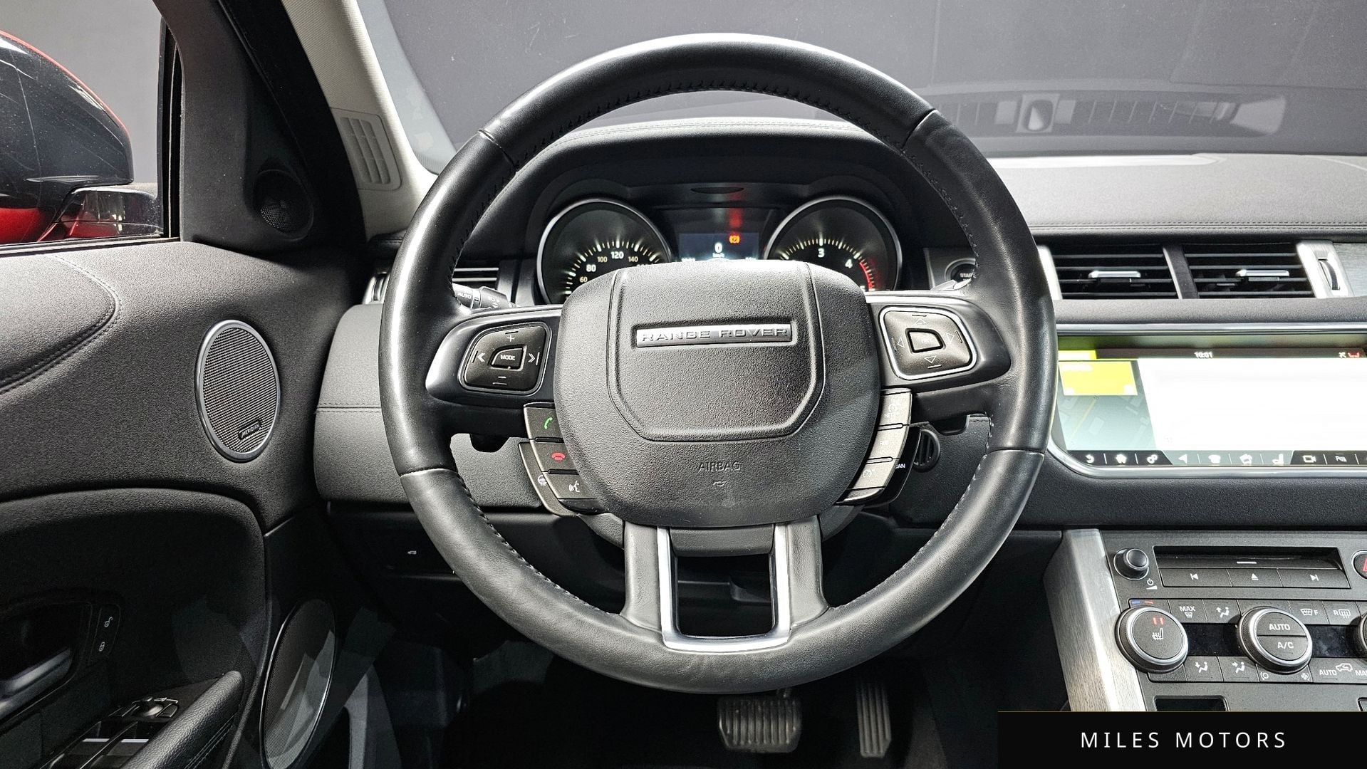 Land Rover Range Rover Evoque 2017 — миниатюра 12