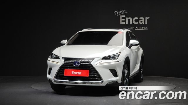 Лексус NX300h 2018 — миниатюра 3