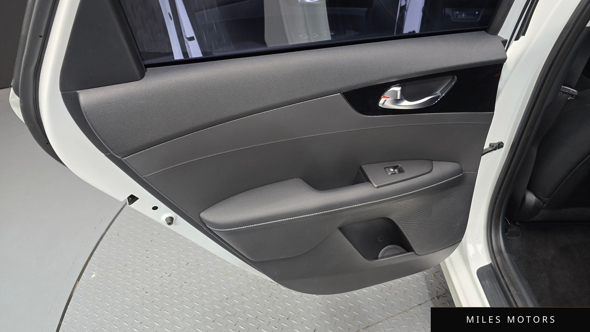 Kia K3 2023 — миниатюра 15