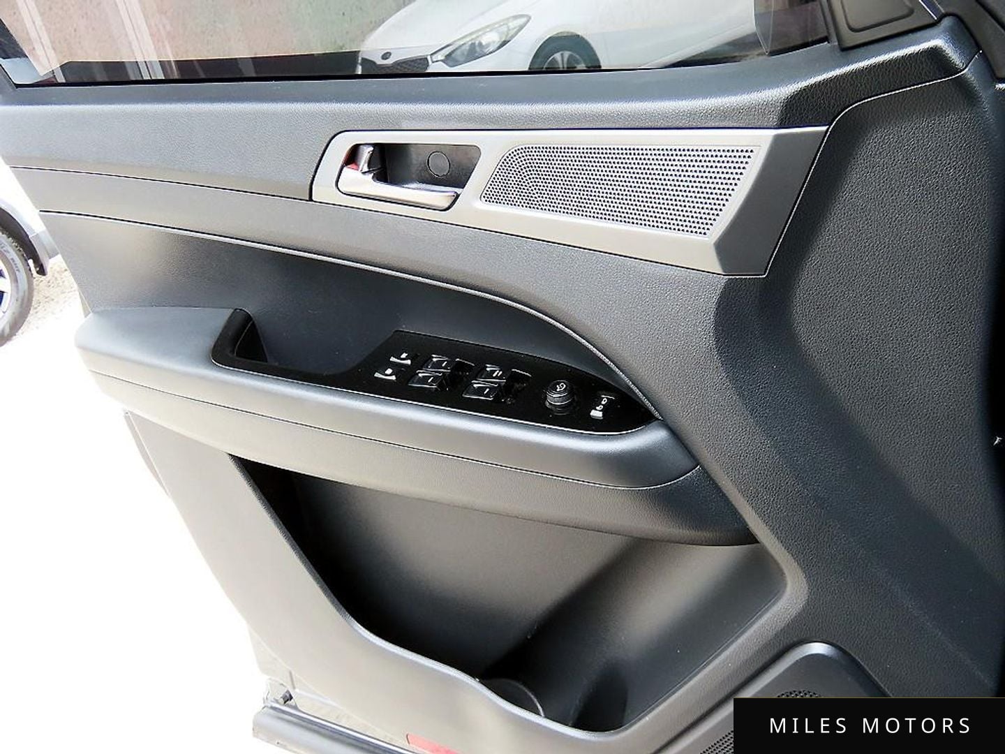 KG Mobility Rexton 2024 — миниатюра 11