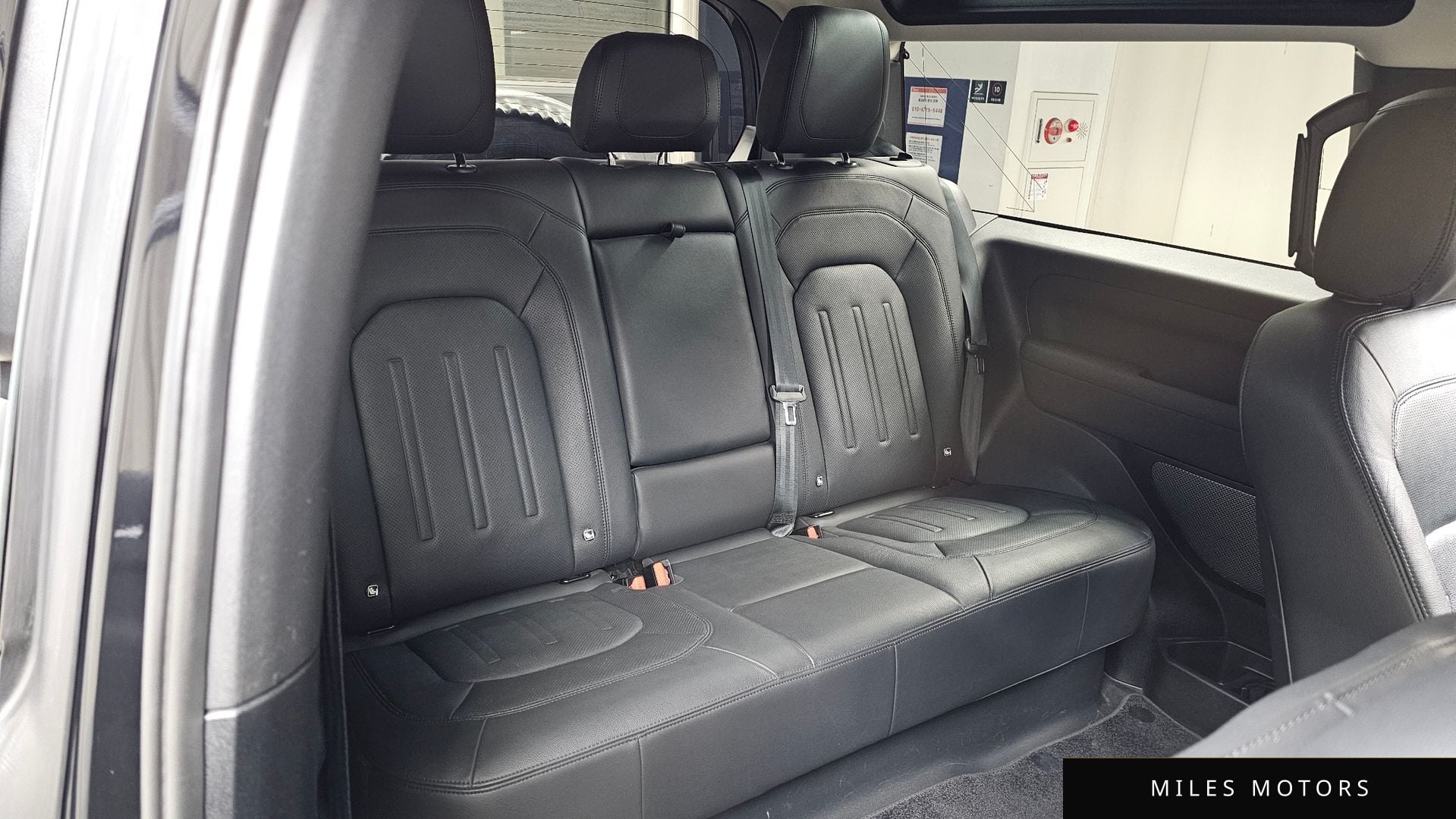 Land Rover 디펜더 (L663) 2022 — миниатюра 18