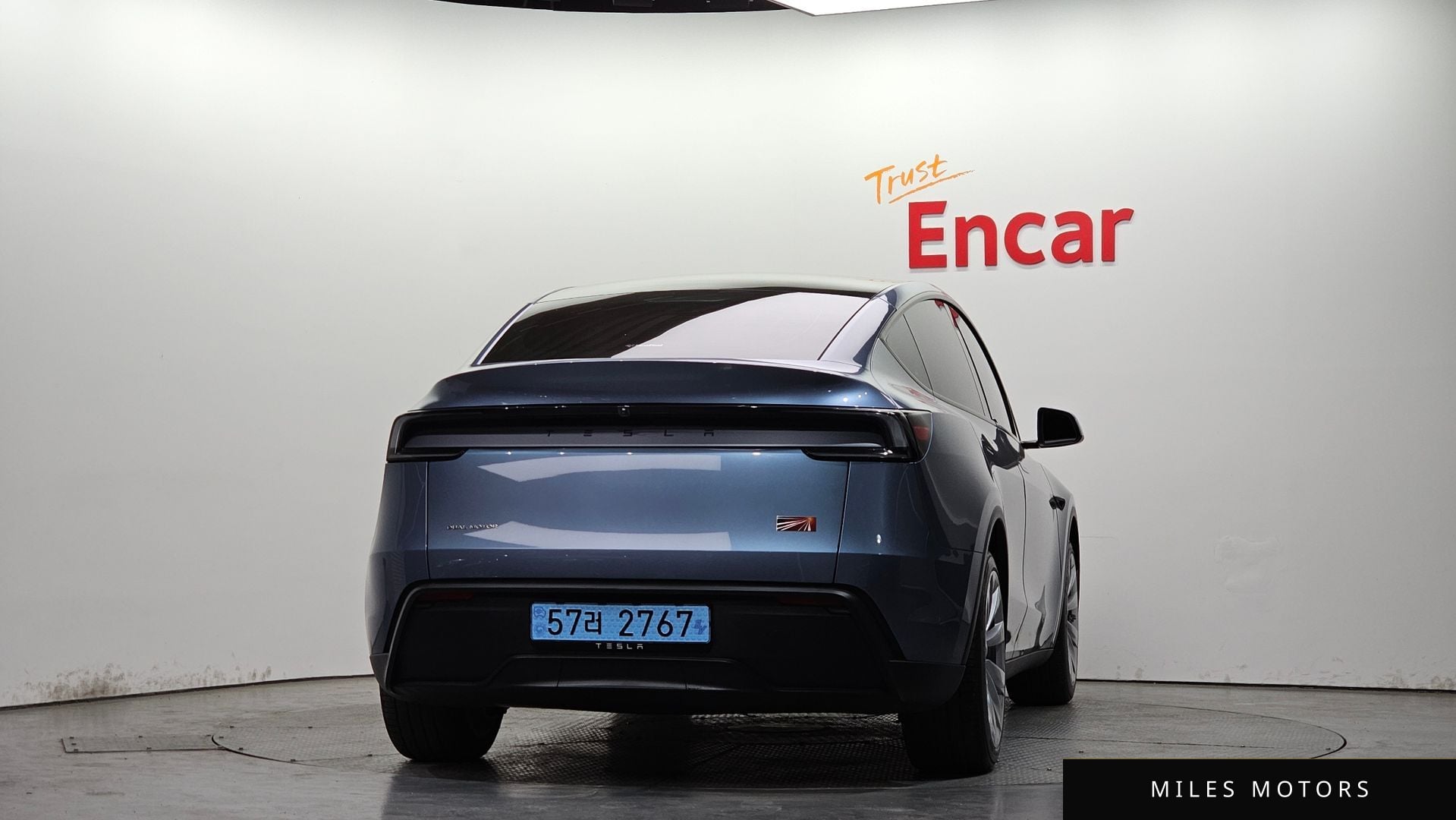 Tesla Model Y 2025 — миниатюра 4