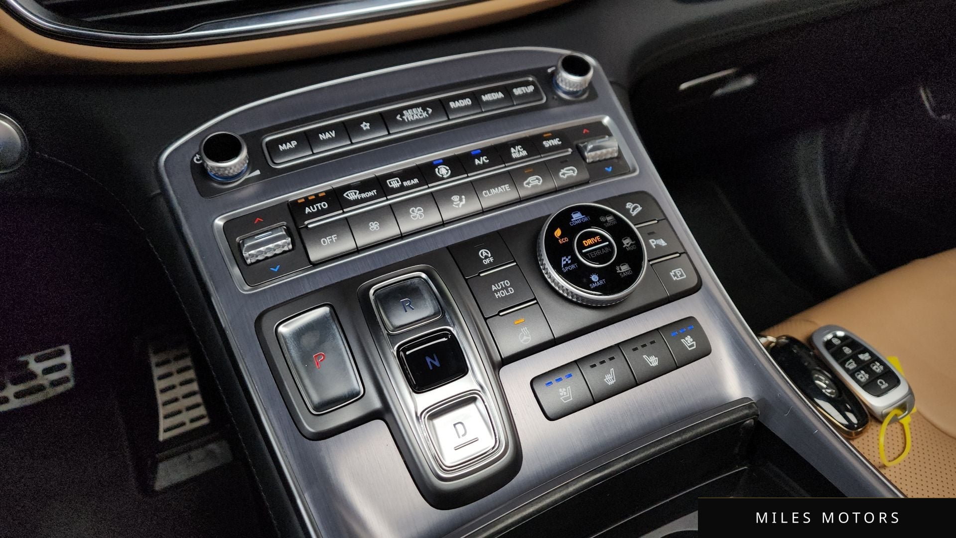 Hyundai Santafe 2022 — миниатюра 12