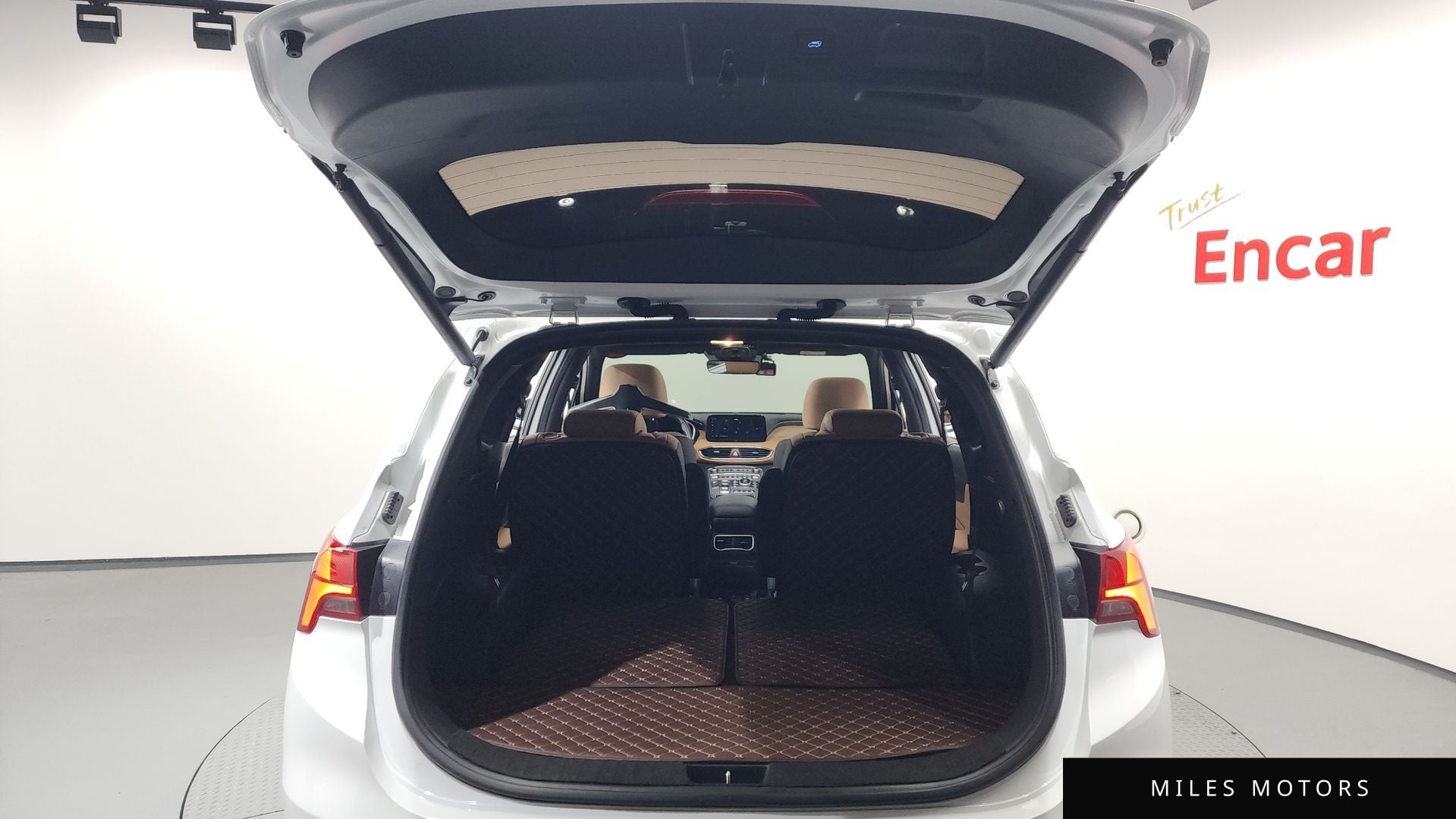 Hyundai Santafe 2022 — миниатюра 26