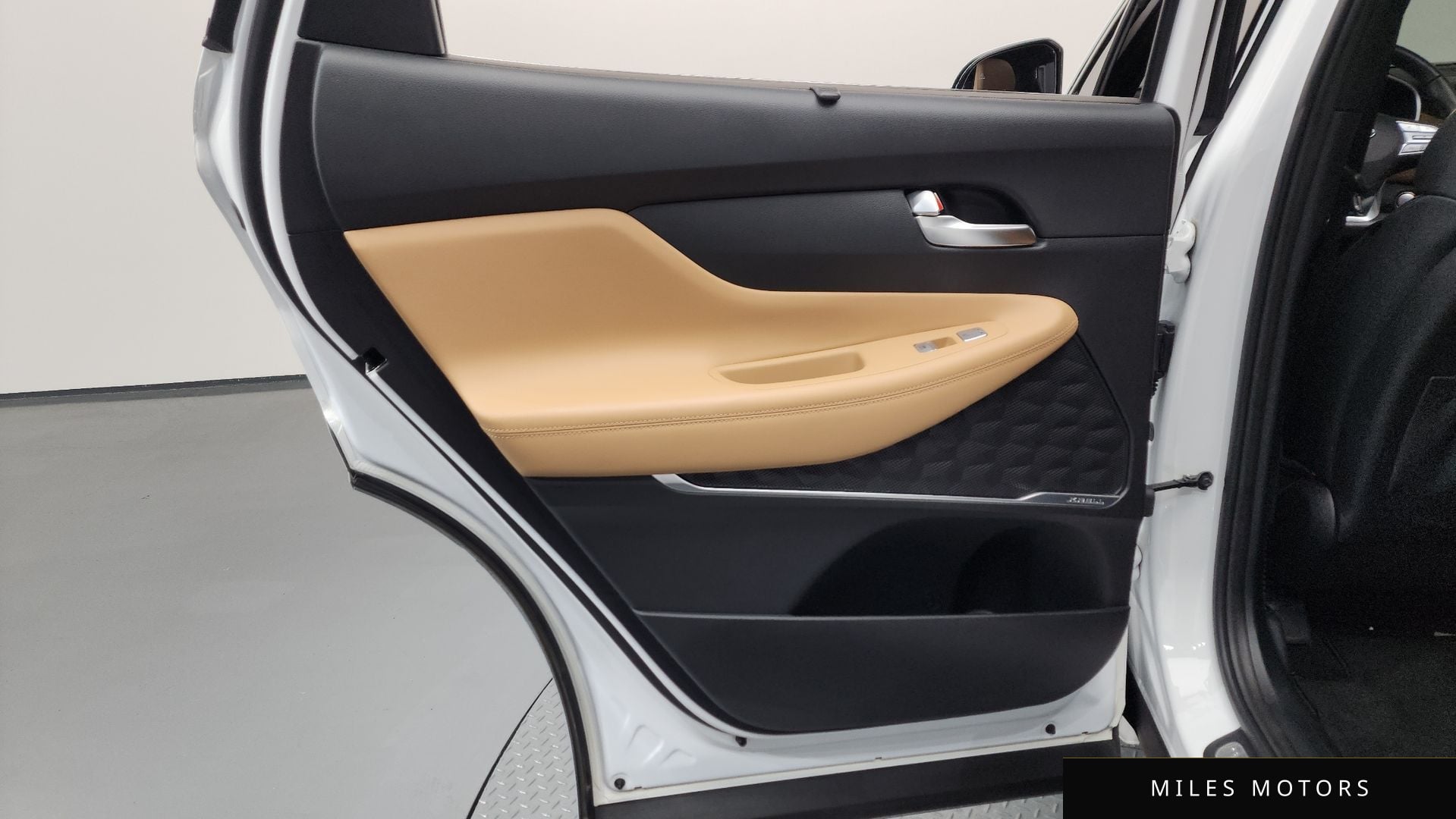 Hyundai Santafe 2022 — миниатюра 15