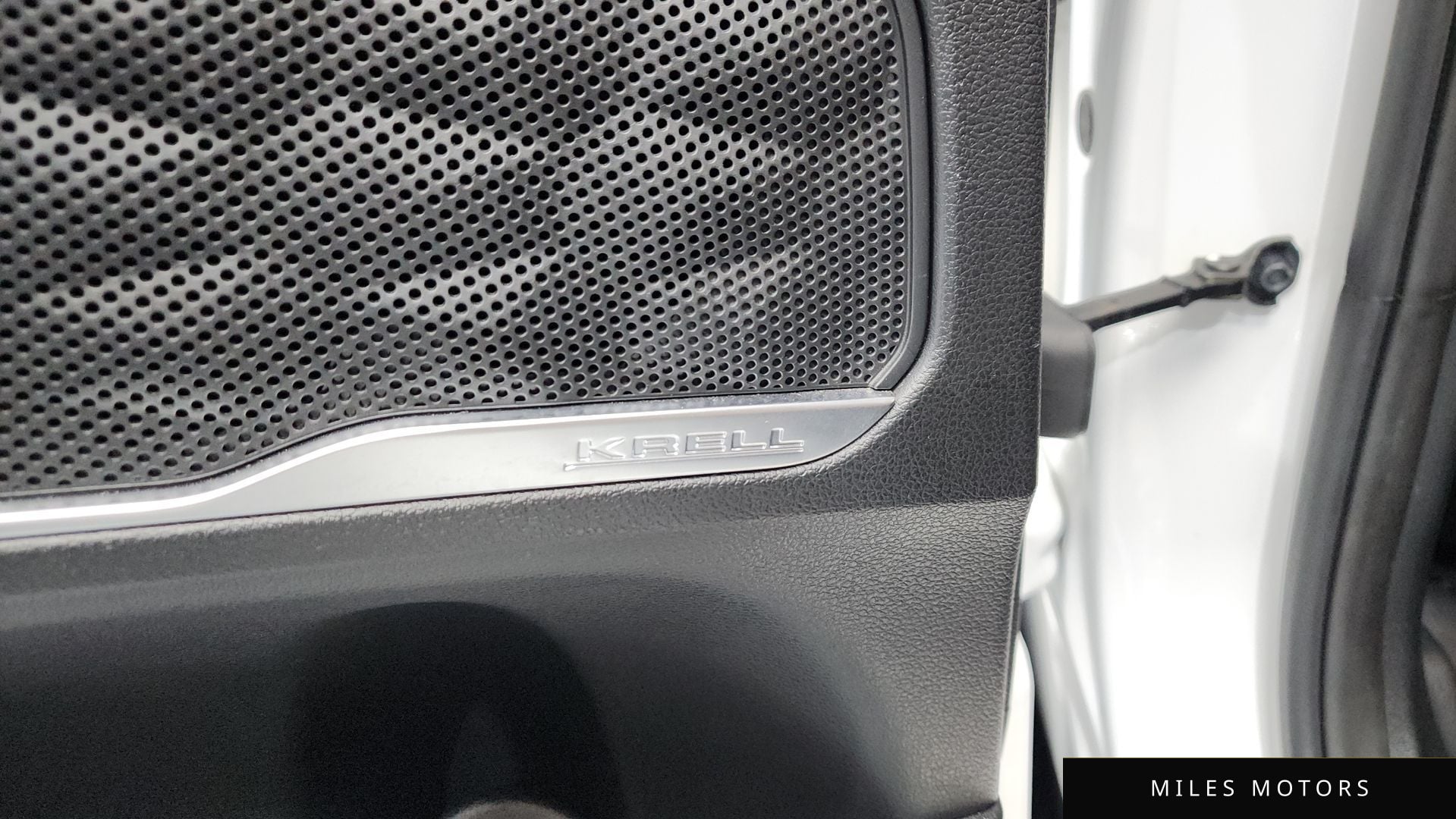 Hyundai Santafe 2022 — миниатюра 38