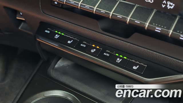 Лексус UX250h 2019 — миниатюра 24