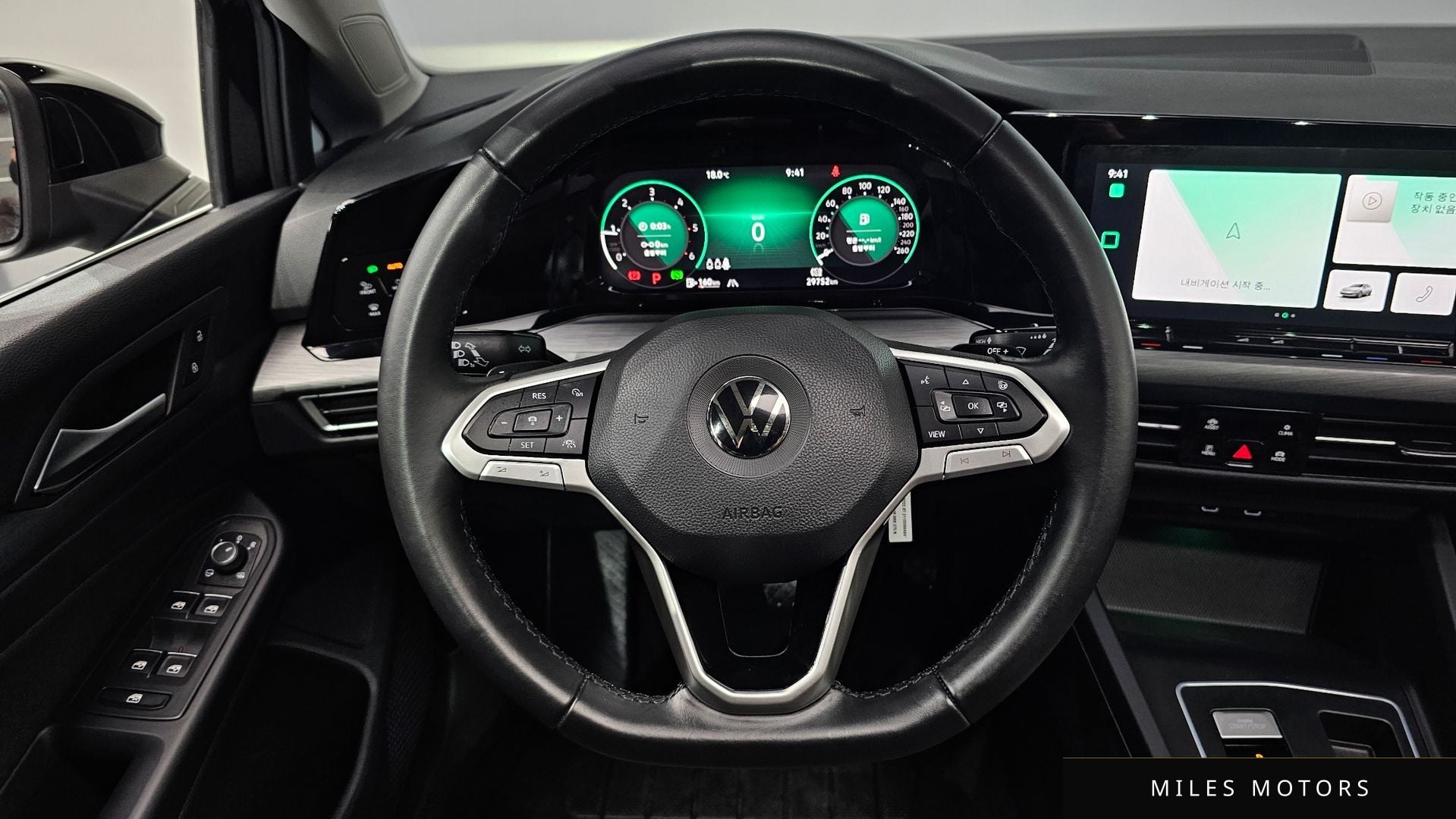 Volkswagen 골프 2022 — миниатюра 19