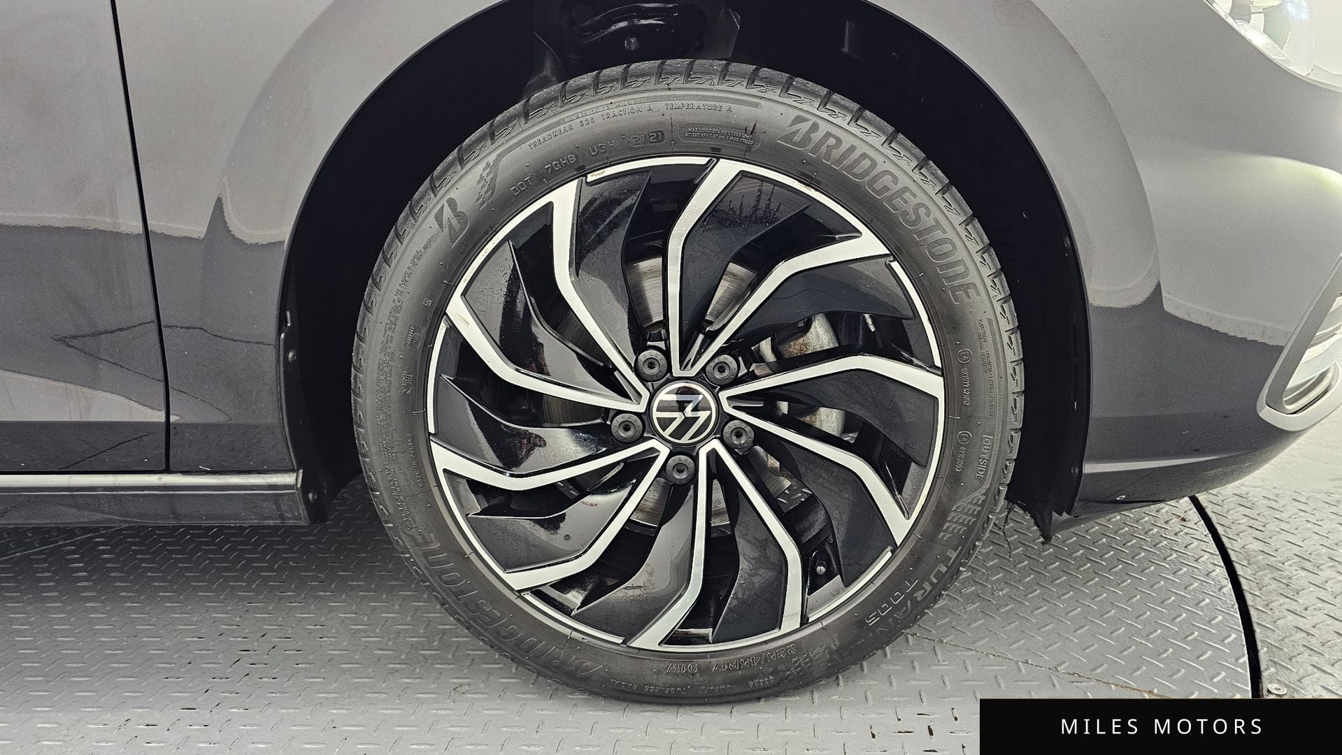 Volkswagen 골프 2022 — миниатюра 7