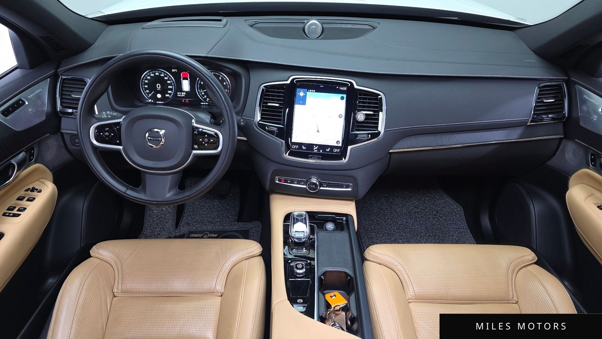 Volvo XC90 2022 — миниатюра 7