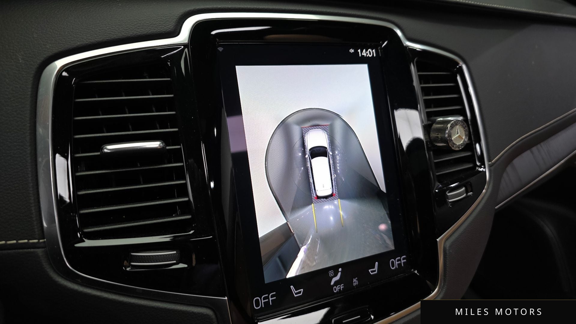Volvo XC90 2022 — миниатюра 16