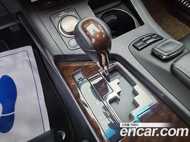 Лексус ES300h 2015 — миниатюра 8