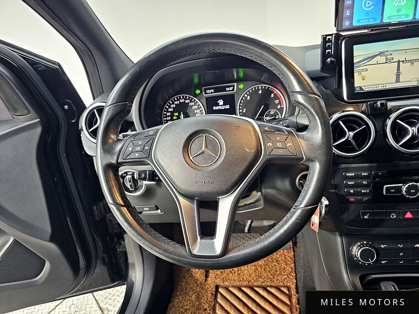 Mercedes-Benz B-Class W246 2015 — миниатюра 12