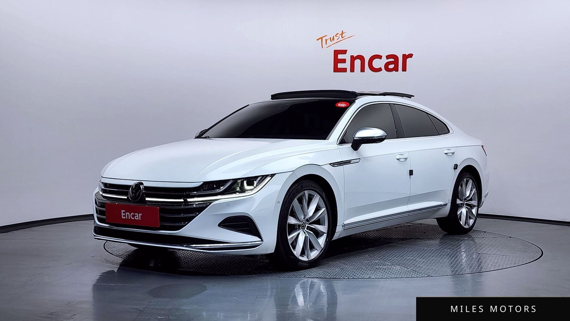 Volkswagen Arteon 2023 — фото 1 из 12