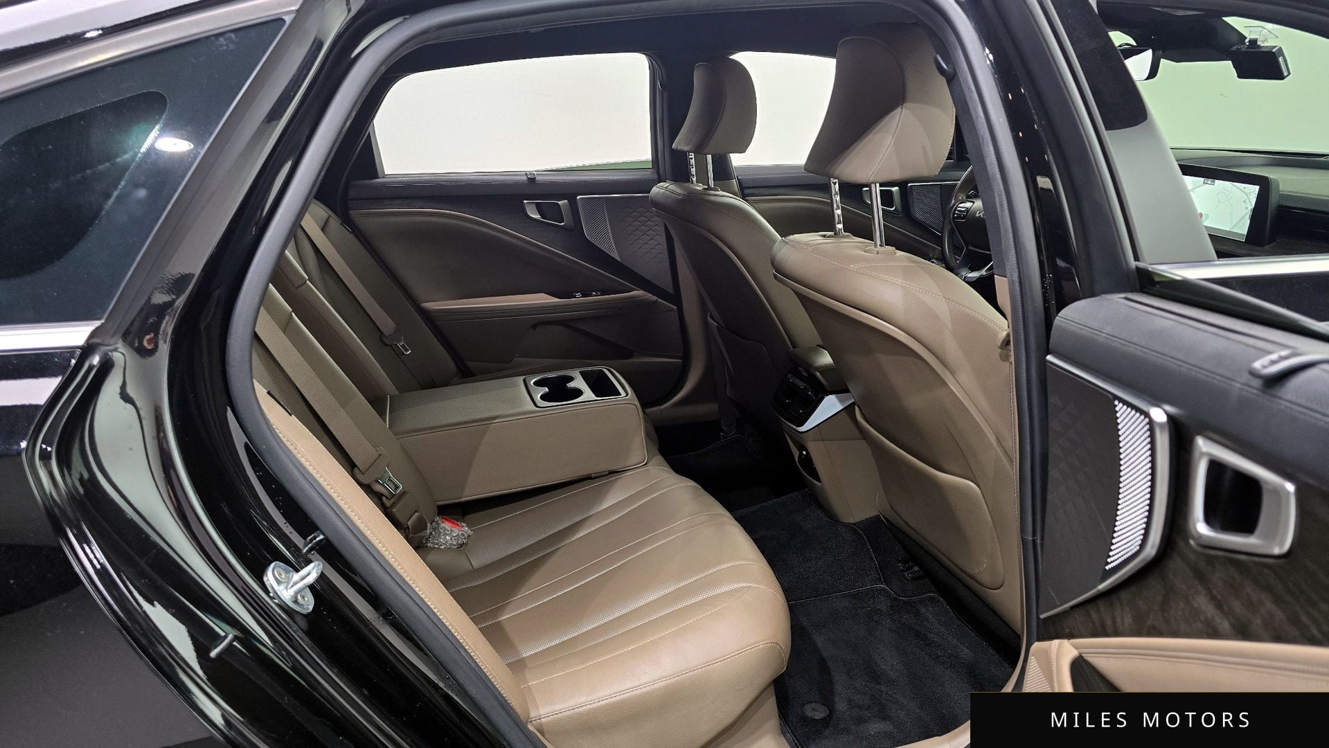 Kia K8 하이브리드 2022 — миниатюра 17