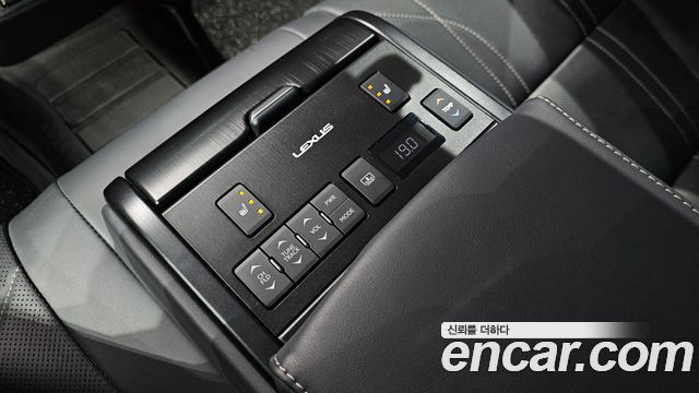 Лексус ES300h 2025 — миниатюра 23