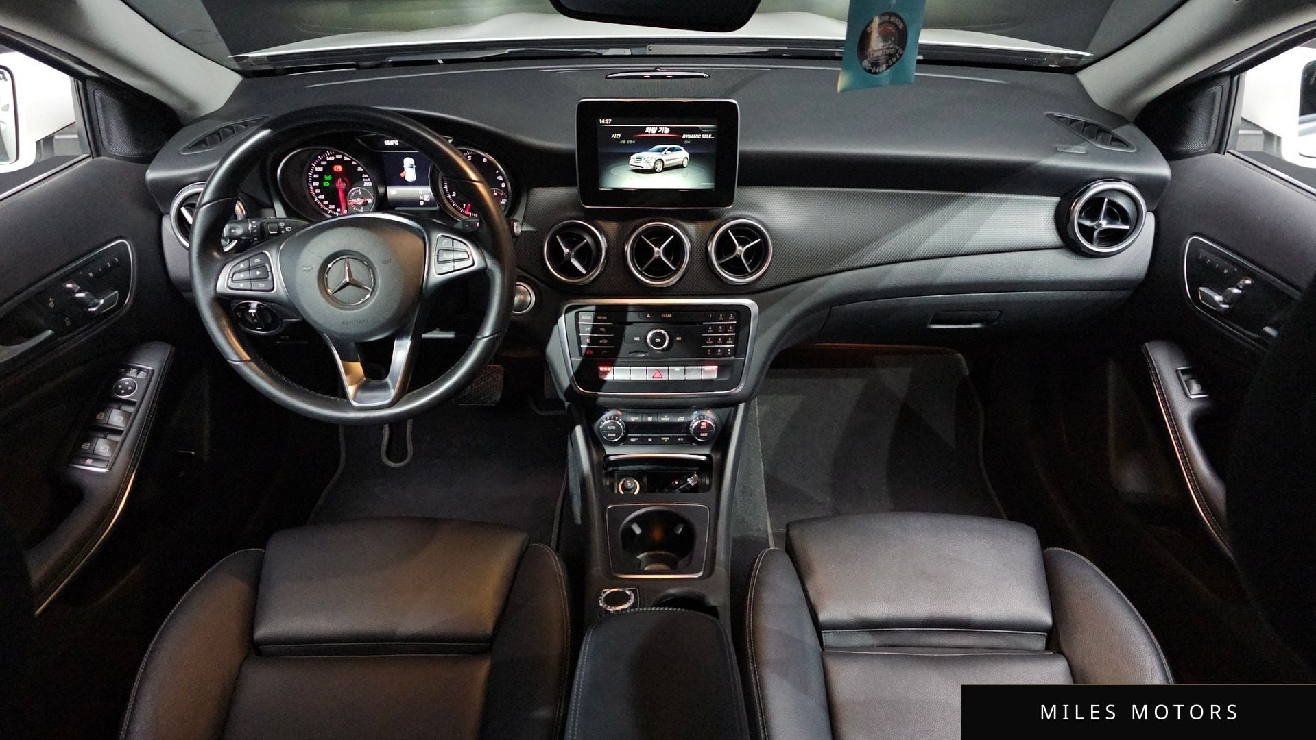 Mercedes-Benz GLA-Class X156 2019 — миниатюра 10