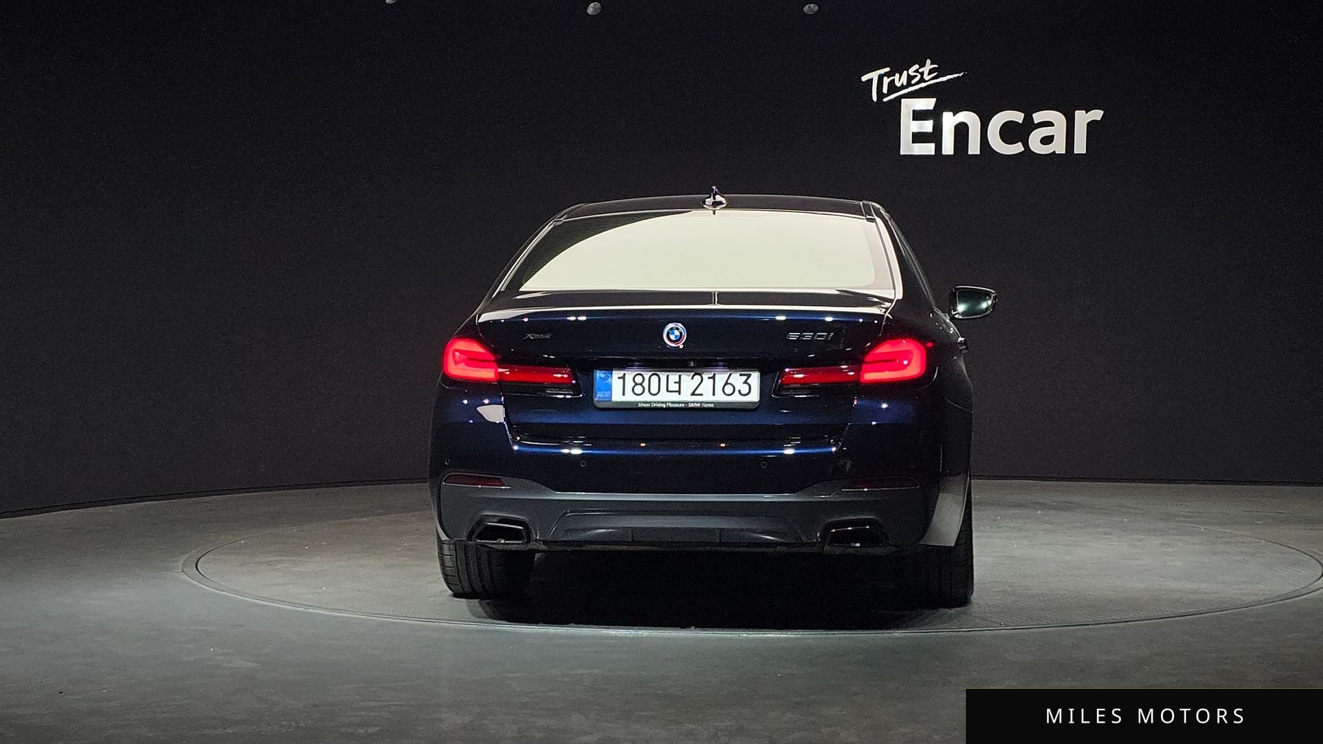 BMW 5 Series (G30) 2021 — миниатюра 4