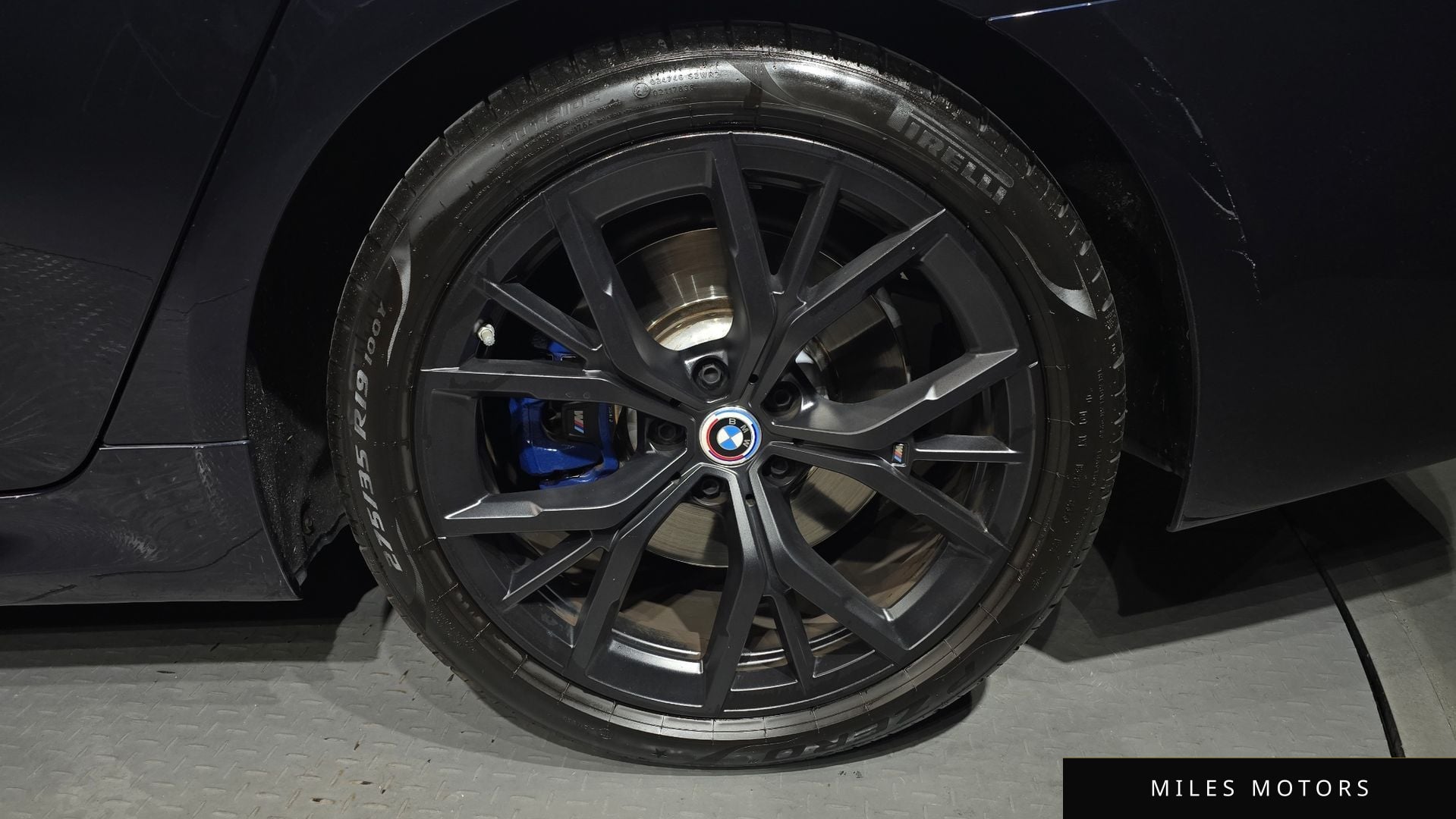 BMW 5 Series (G30) 2021 — миниатюра 7
