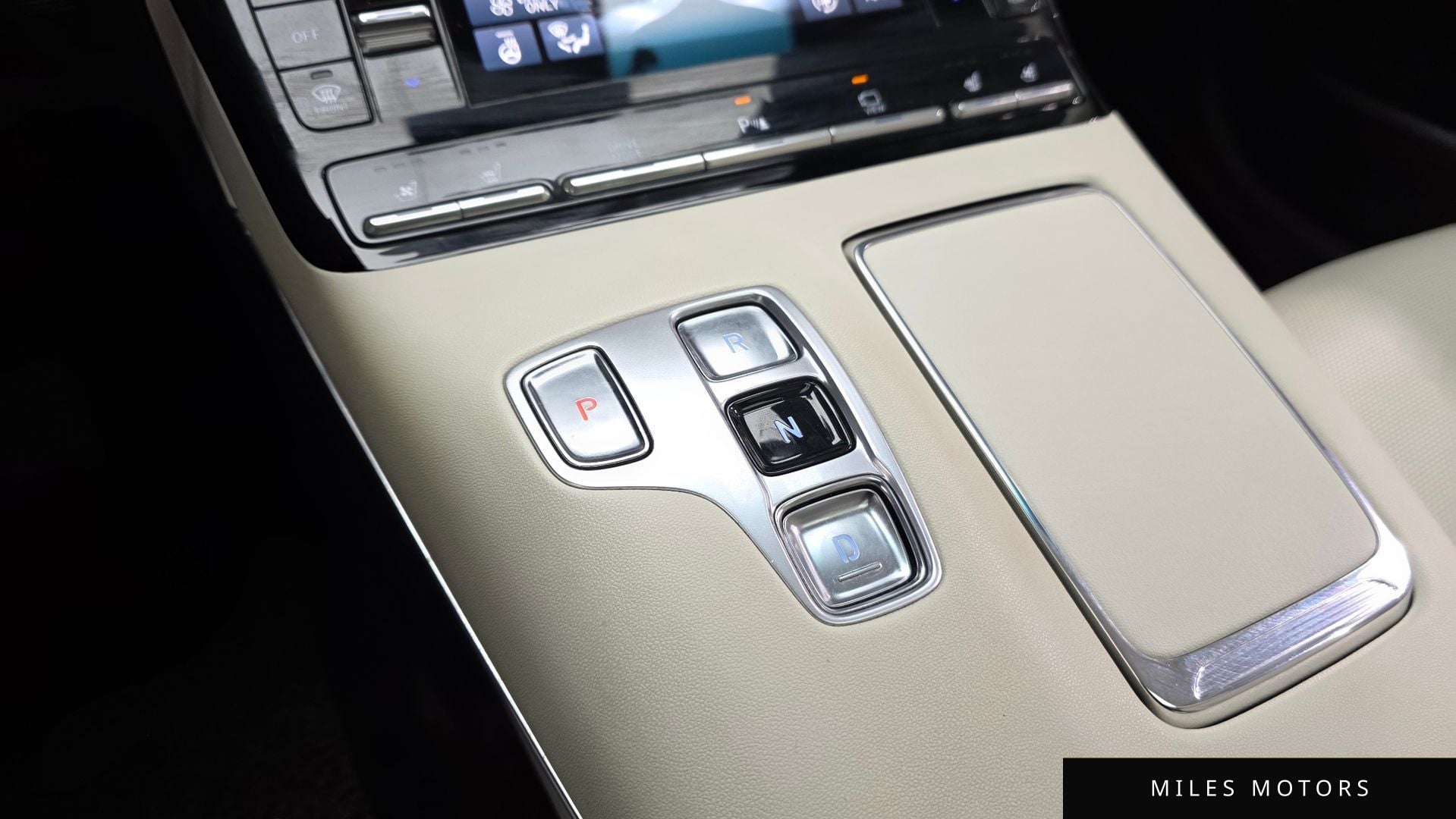 Hyundai 뉴 그랜저 IG 하이브리드 2022 — миниатюра 12