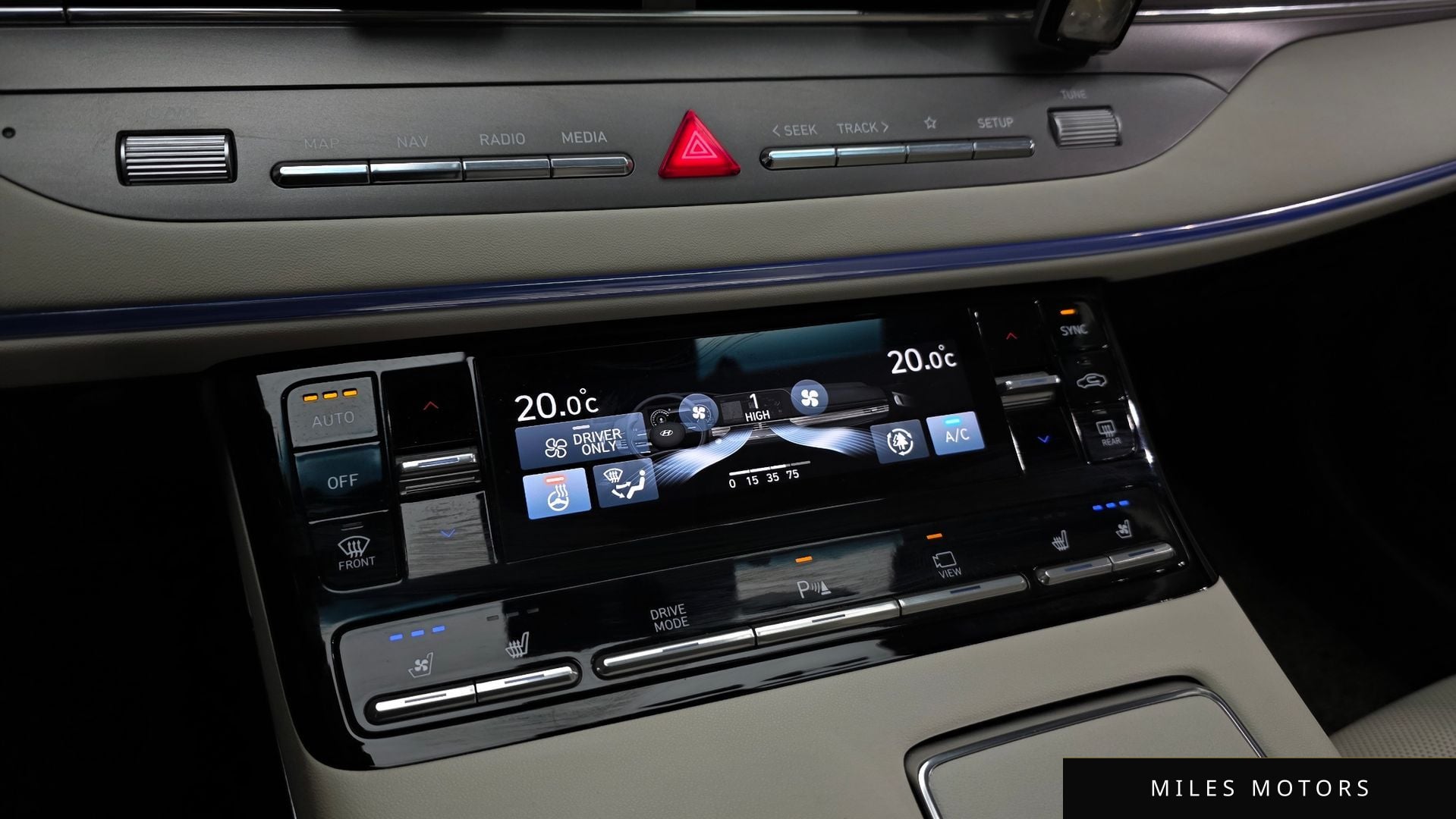Hyundai 뉴 그랜저 IG 하이브리드 2022 — миниатюра 23