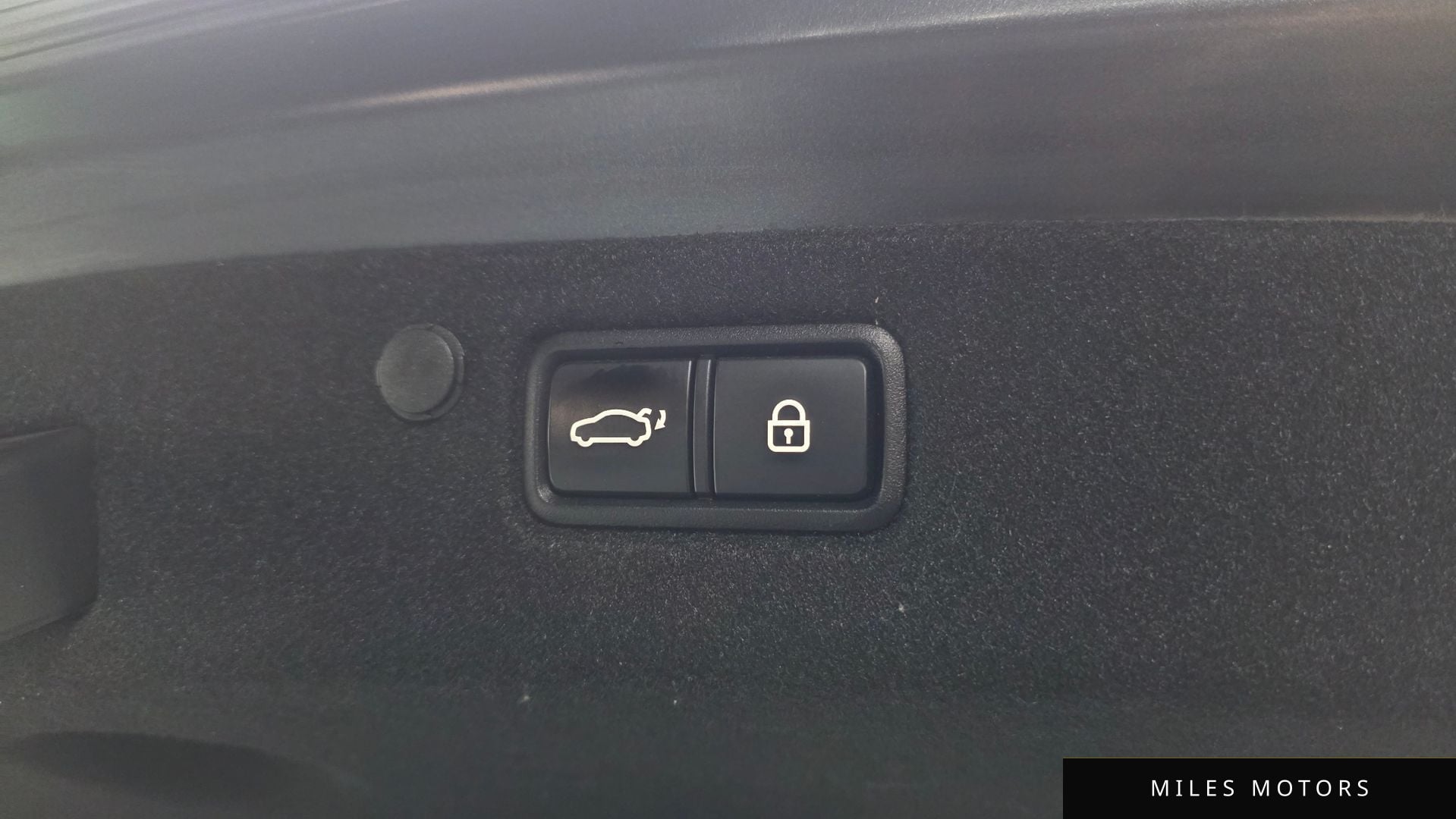 Hyundai 뉴 그랜저 IG 하이브리드 2022 — миниатюра 25