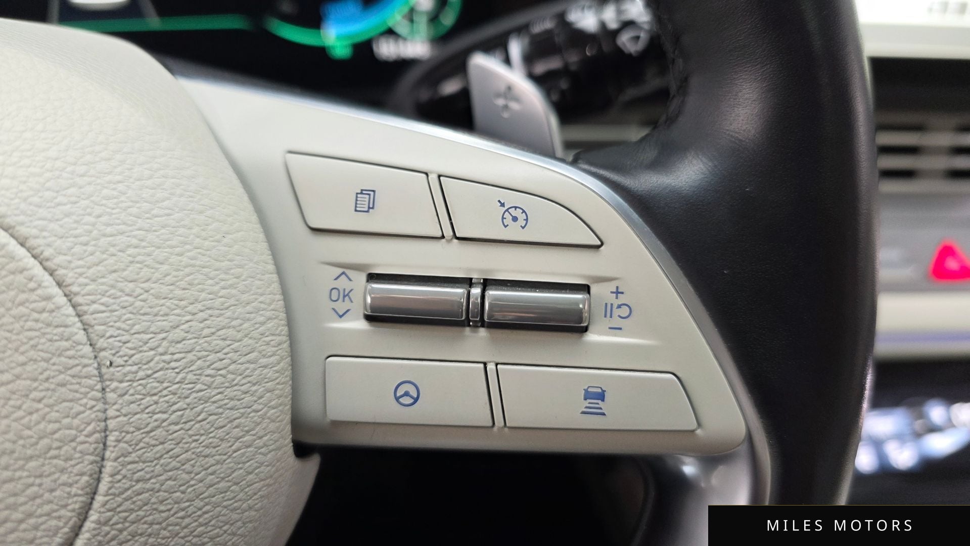 Hyundai 뉴 그랜저 IG 하이브리드 2022 — миниатюра 35
