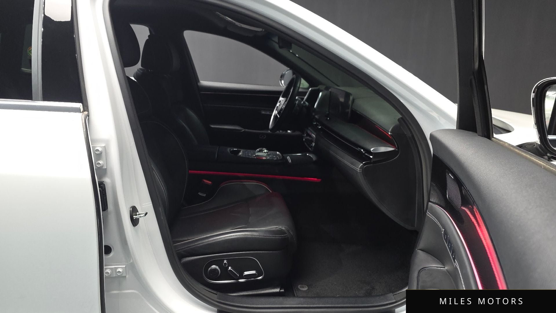 Genesis G90 (RS4) 2022 — миниатюра 17